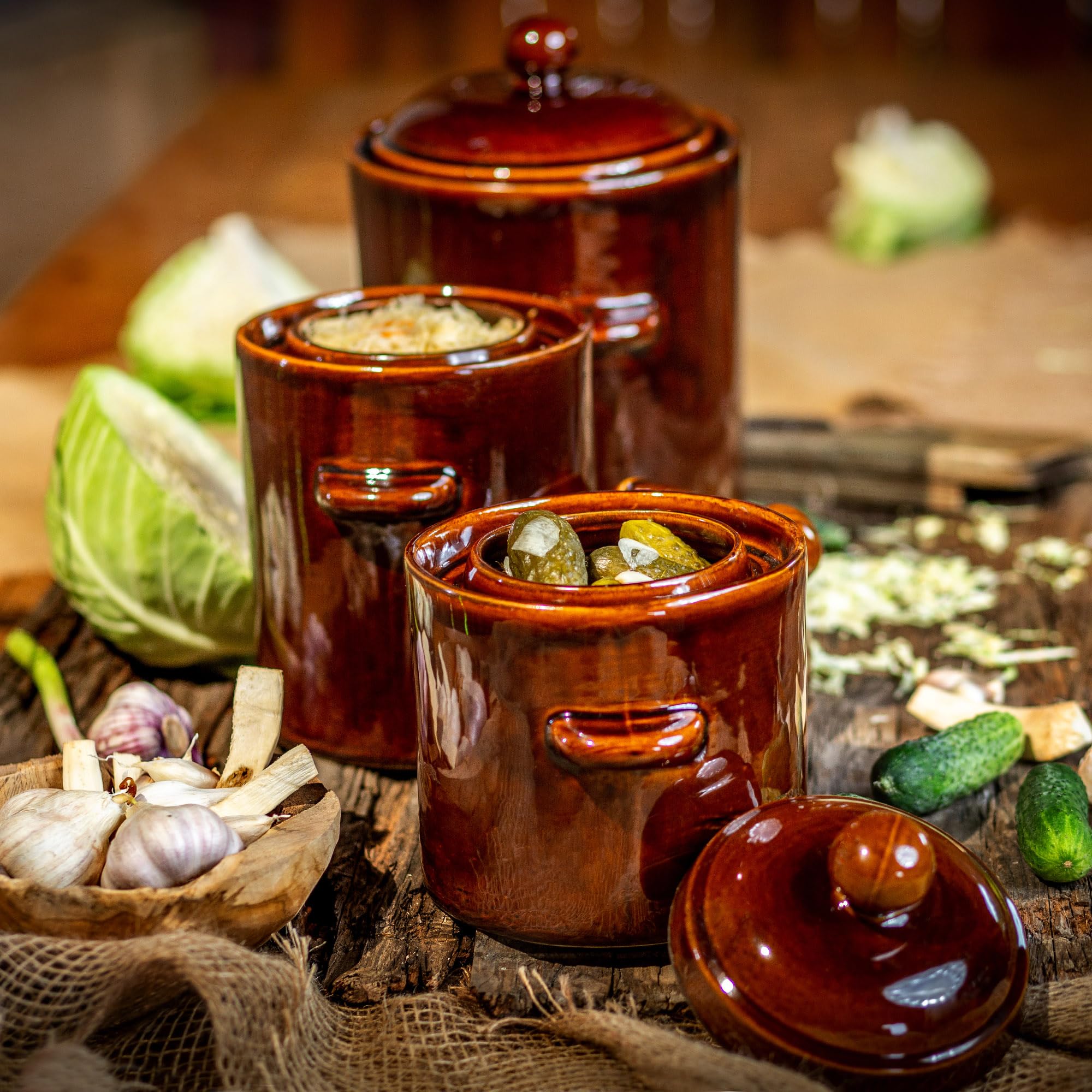 KADAX 10L Steinzeugtopf, Dichter Keramiktopf mit Deckel, Spülmaschinenfester Steinguttopf, handgefertigter Gärtopf aus Keramik, Einlegtopf für Gurken und Sauerkraut (Braun)