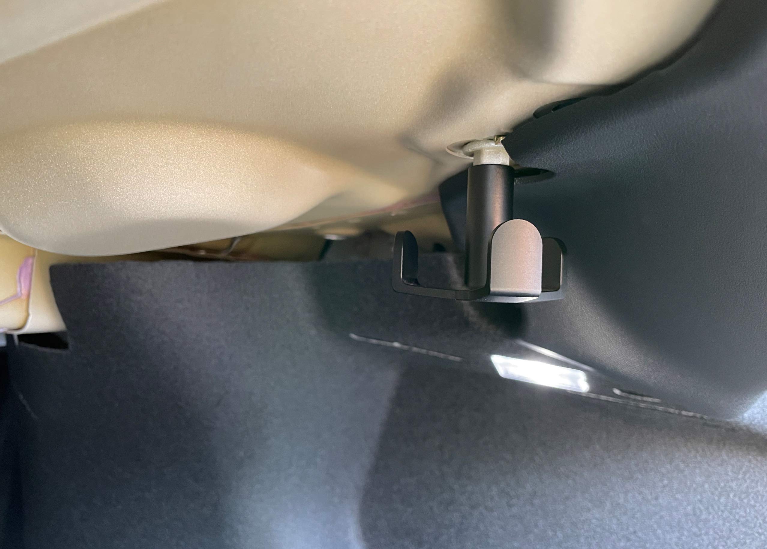 Oznium X [wersja ulepszona] Aluminiowy hak do torby na zakupy do modelu Tesla 3 2018-2022, czarny, anodowane aluminium, akcesoria wewnętrzne