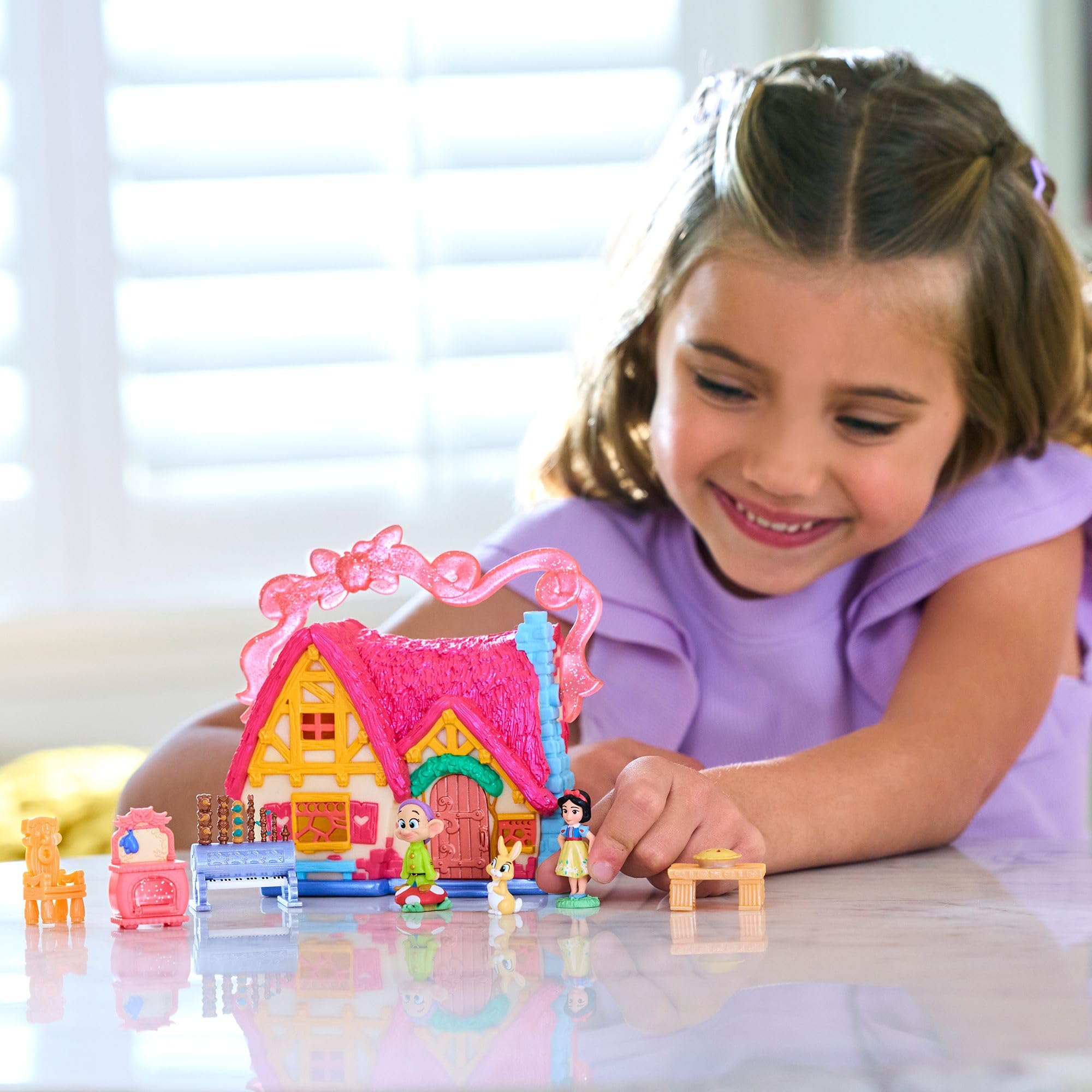 Disney Store Official Snow White Doll House, 10cm / 4" Once Upon a Story Playset Includes Fairytale Cottage, Dopey - Image 2