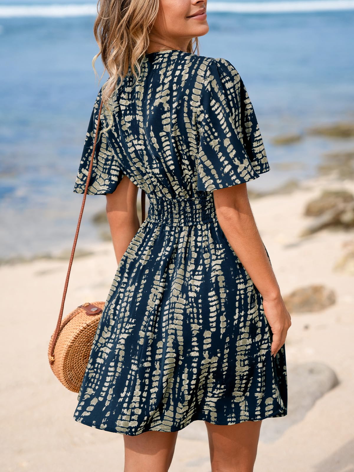 CUPSHE Mini robe d'été pour femme - Abstrait - Col en V plongeant - Manches courtes - Taille élastique