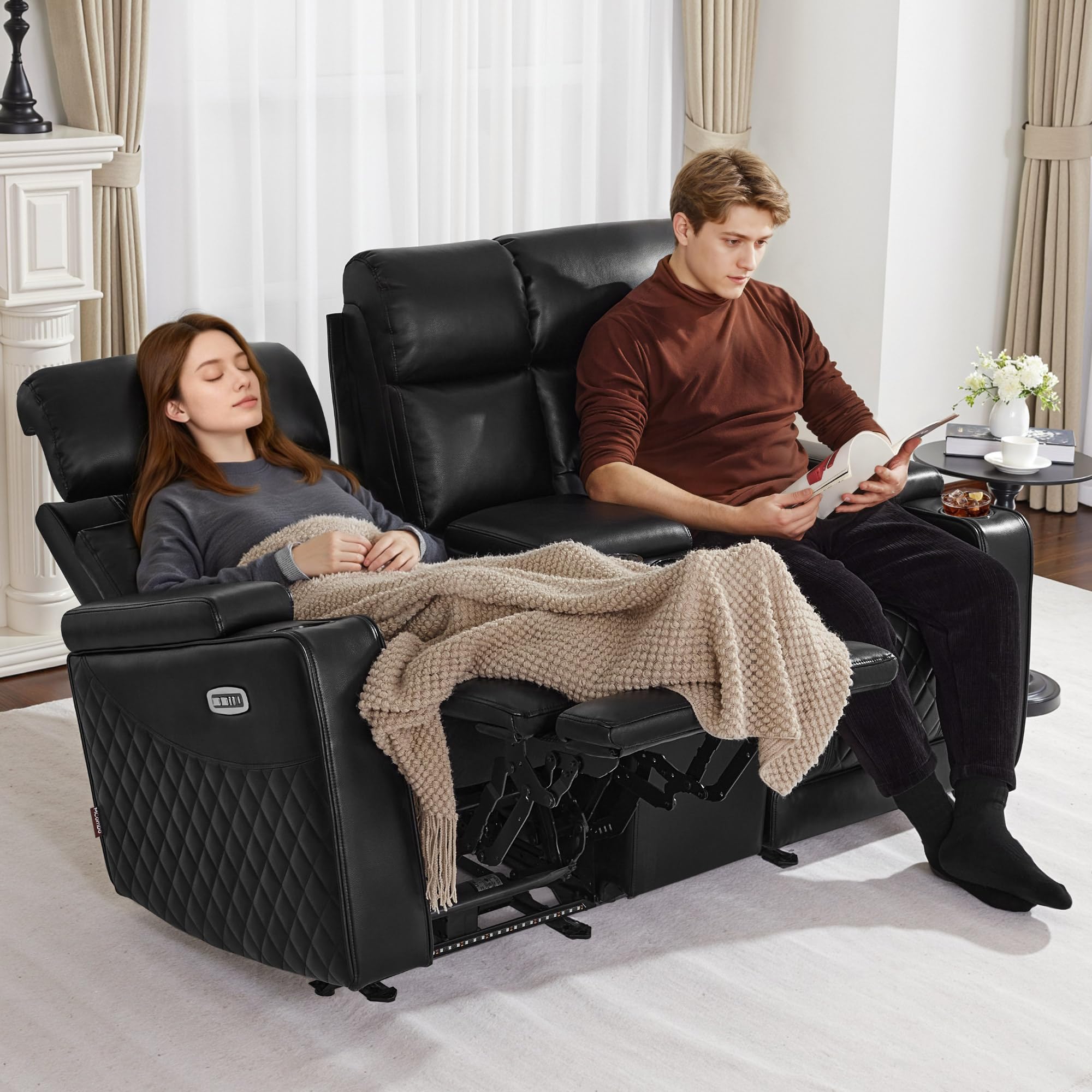 MCombo M Poltrona da cinema, regolabile elettricamente, Zero-Gravity, poggiatesta regolabile, divano con funzione letto, cuscino di seduta in schiuma piena 35D 7705 (2 posti con console)