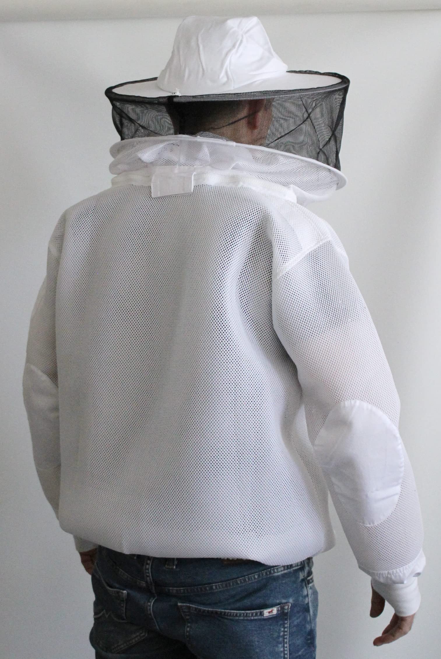 Vollventilierte Imkerjacke mit runder Haube, atmungsaktiv und dabei leicht
