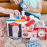Vista 7 de Melissa & Doug PAW Patrol Botiquín de Rescate de Madera EMT de Marshall (14 piezas)