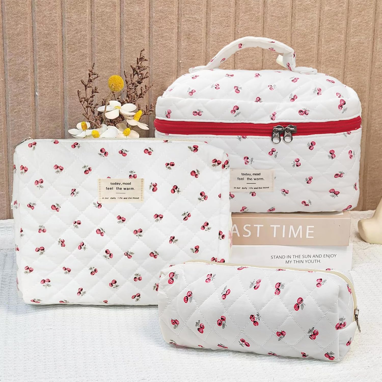 Quilted Makeup Bag, Large Capacity Travel Cosmetic Bag for Women and Girls, Aesthetic Storage for Daily and Travel Use - Image 6