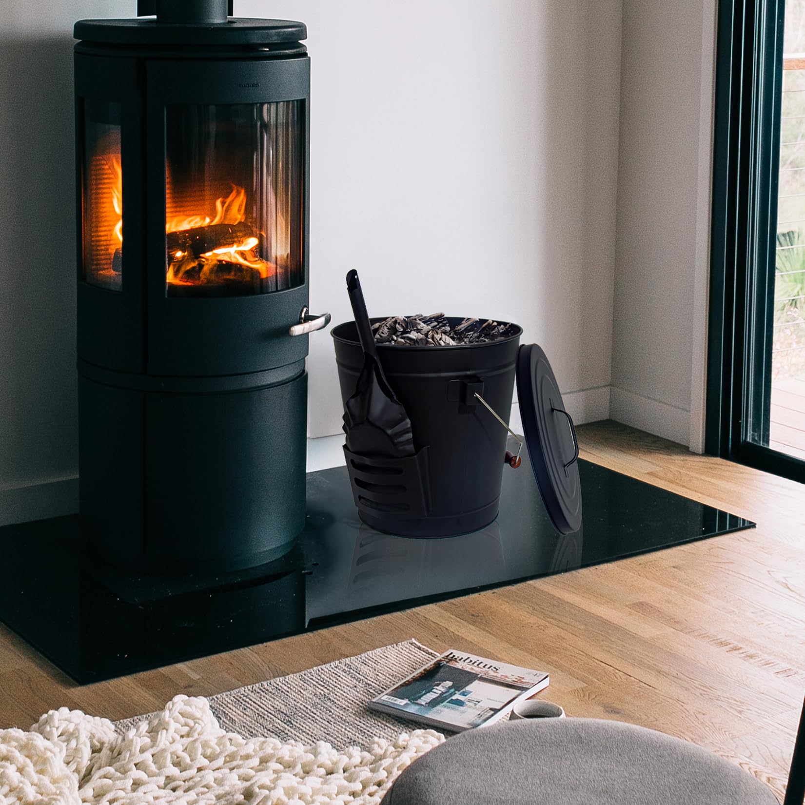 Theo&Cleo Ascheeimer mit Deckel und Schaufel, 20L Feuerfest Metalleimer, Kohleeimer für Kohle und Asche, Kamin, Ofen, Grill (Schwarz-20L)
