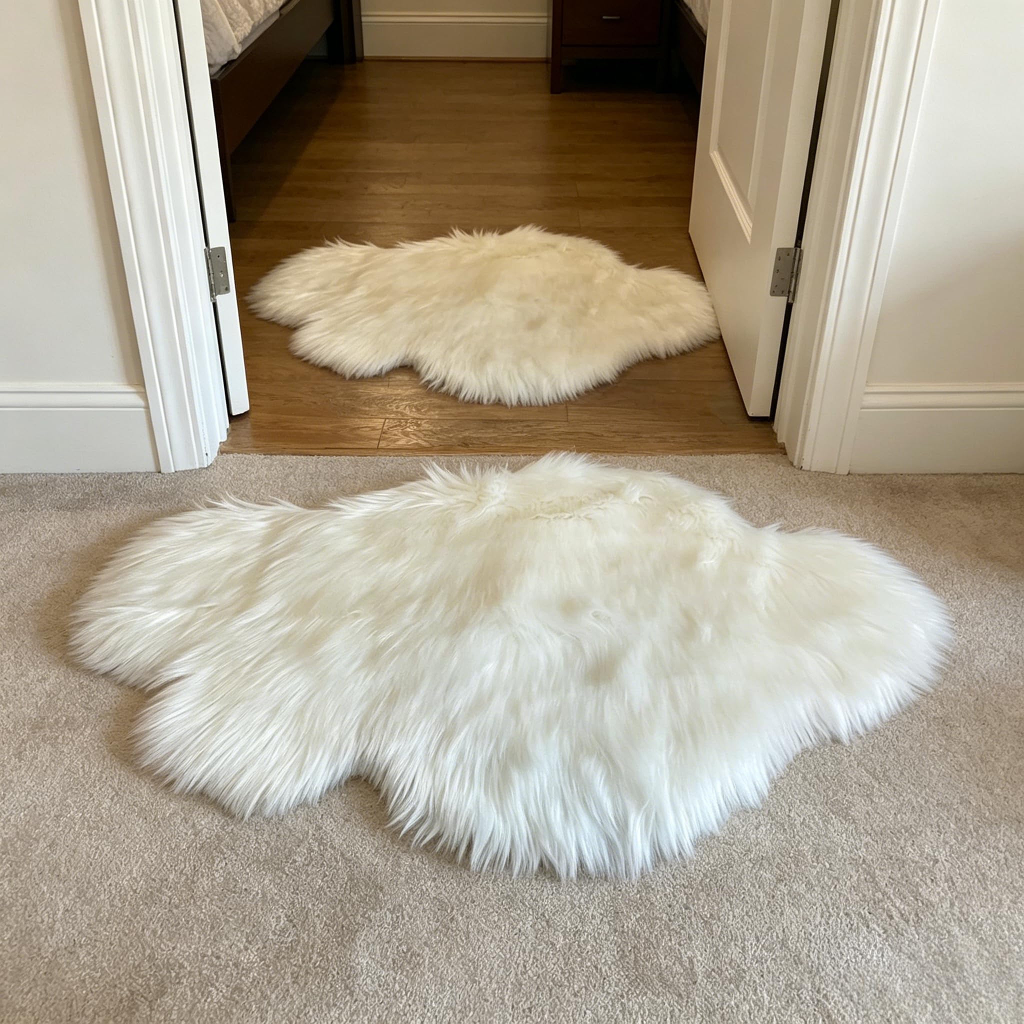 zhxinashu Tappeto Peloso a Forma di Nuvola per Camera da Letto 60x120cm | Tappeto Morbida a Forma di Nuvola, Poliestere Bianco, Superficie Morbida in Plush Spessa 5-7 cm, Decorazione per Soggiorno