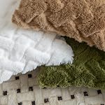 YAERTUN Set of 2 Decorative Throw Pillow Covers Thick Plush Wool Throw Pillows Super Soft Luxury Faux Rabbit Fur Velvet Cushion Covers for Couch Sofa Bed Living Room 18x18 Inch Cream White