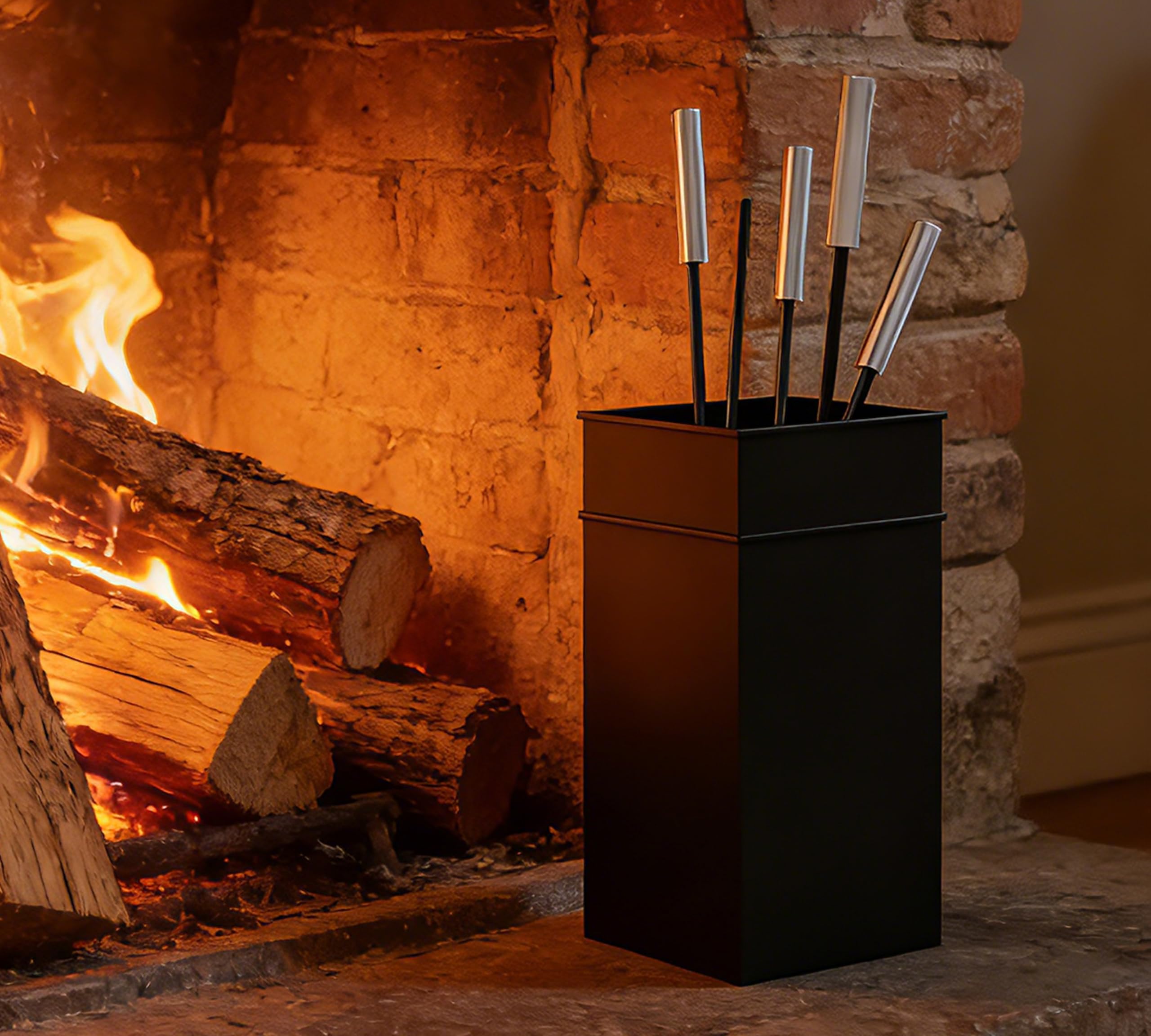 Juego de elegantes herramientas para chimenea de Kingsons Incluye cepillo, pala, atizador y pinzas con mangos de acero inoxidable Diseño elegante para quemadores de leña y chimeneas Set de accesorios