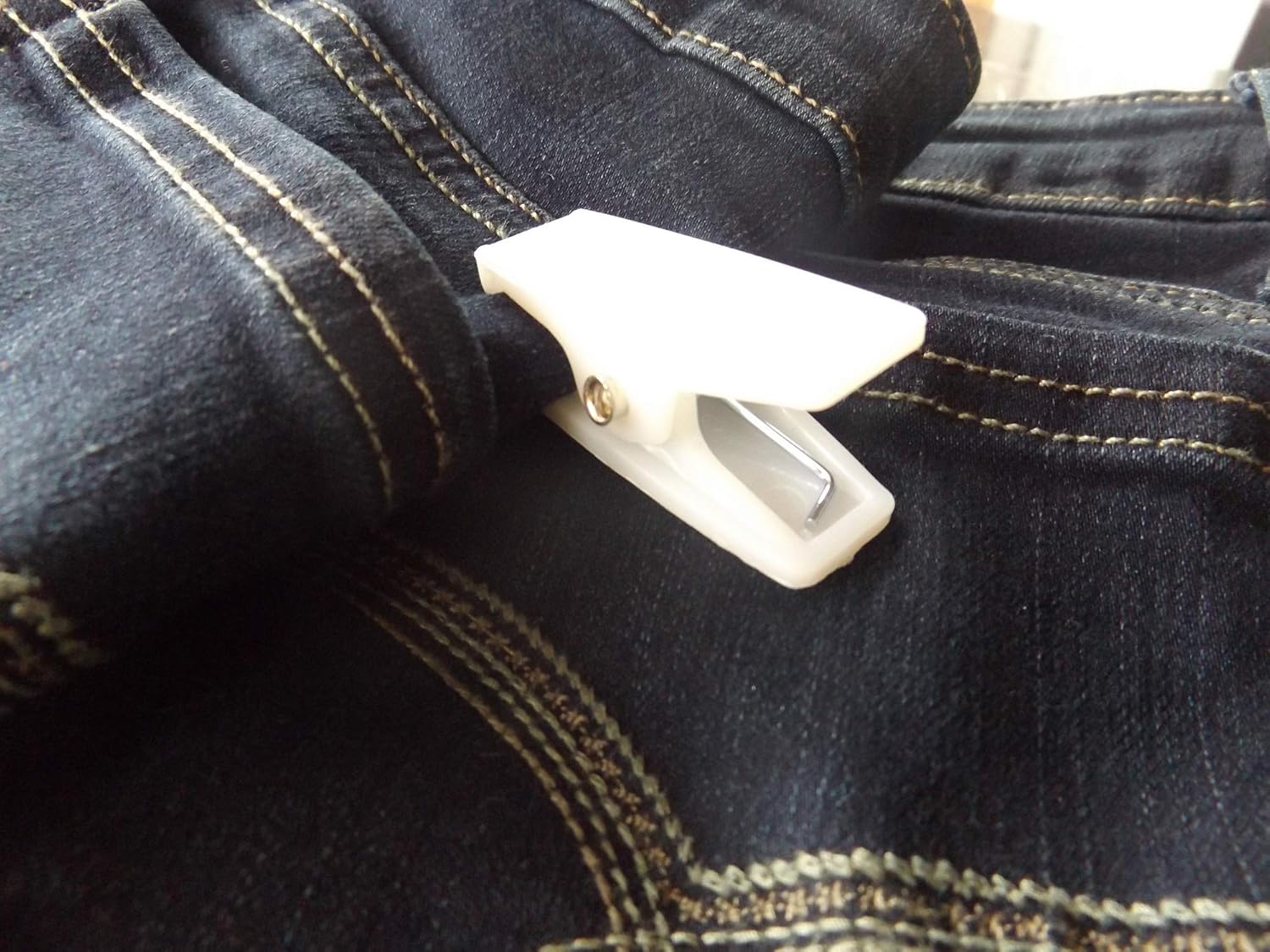 Fitting Clips Plastic Fitting Clips for Alterats, White