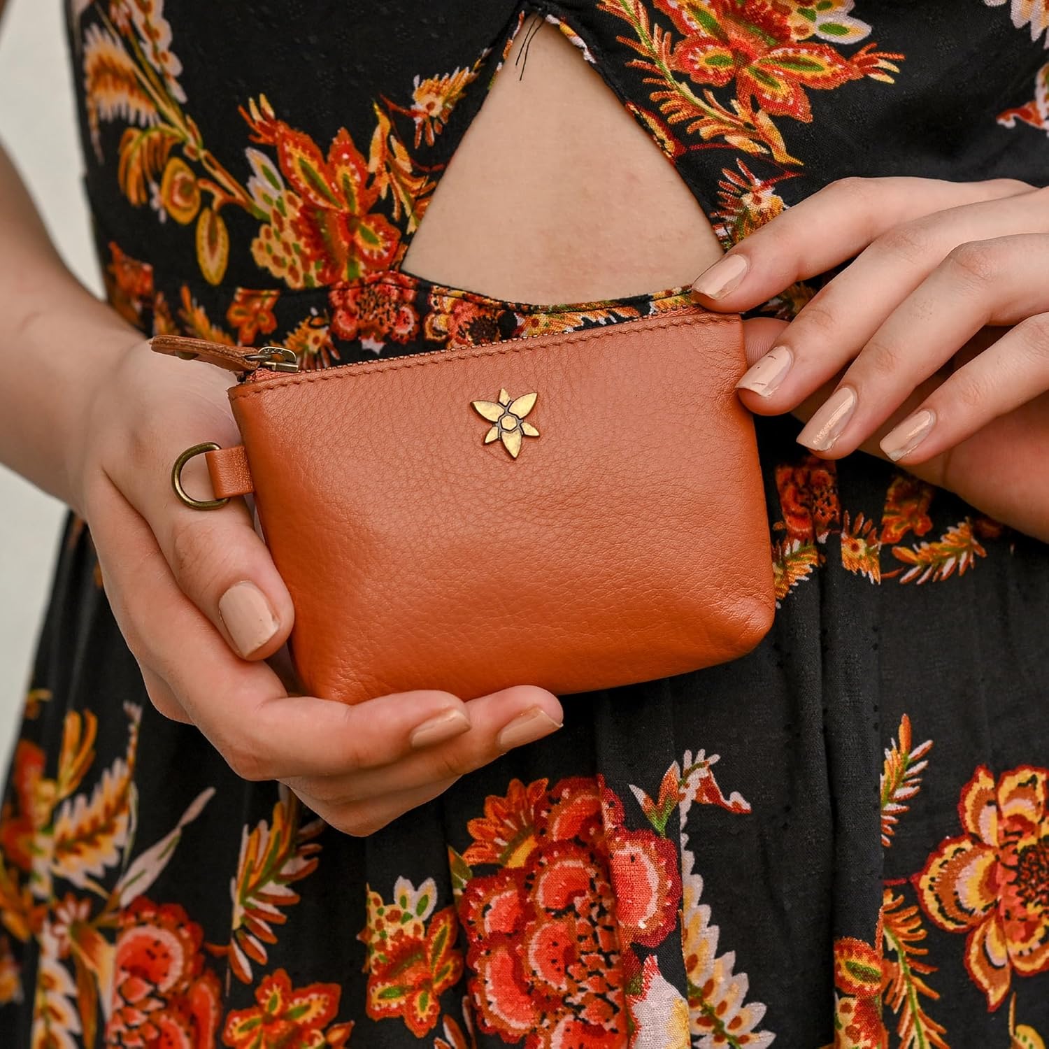 Anna by Anuschka Heritage Collection Women's Genuine Leather Coin Pouch - Heritage Cinnamon
