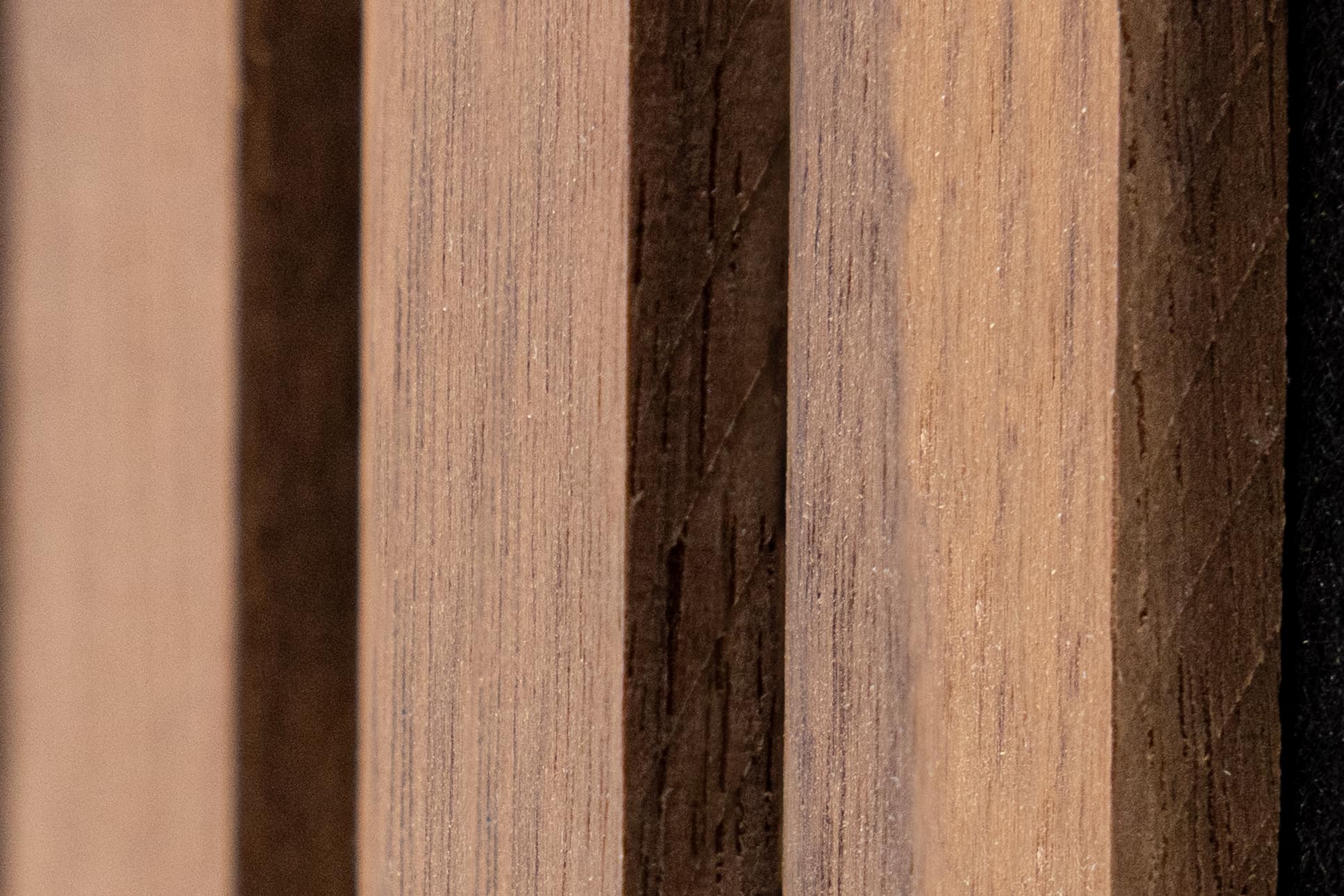 wodewa Akustikpaneel Trend Nussbaum Geölt 120cm | Vollholz Wandverkleidung Durchgehende Lamellen | Schallabsorption Wand & Decke | 9mm flach | Echtholz Akustikplatte | Made in Germany