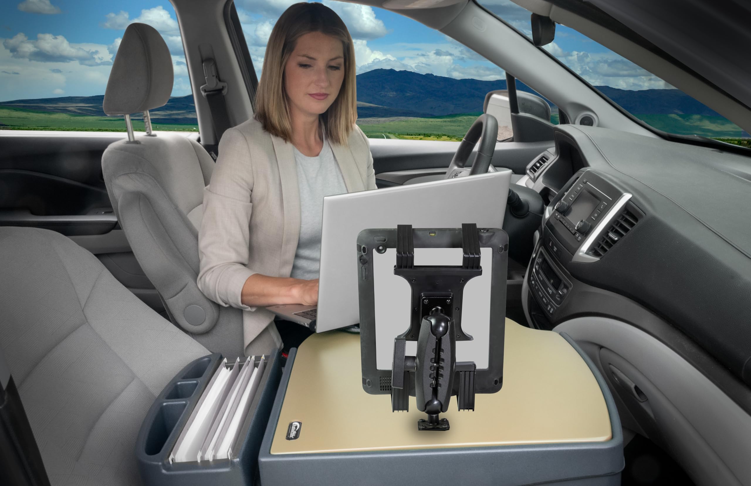 AutoExec Roadmaster - Scrivania da Auto per postazione di Lavoro e Ufficio Mobile, Modello Mojave, con Inverter di Potenza da 400 Watt e Supporto per Tablet