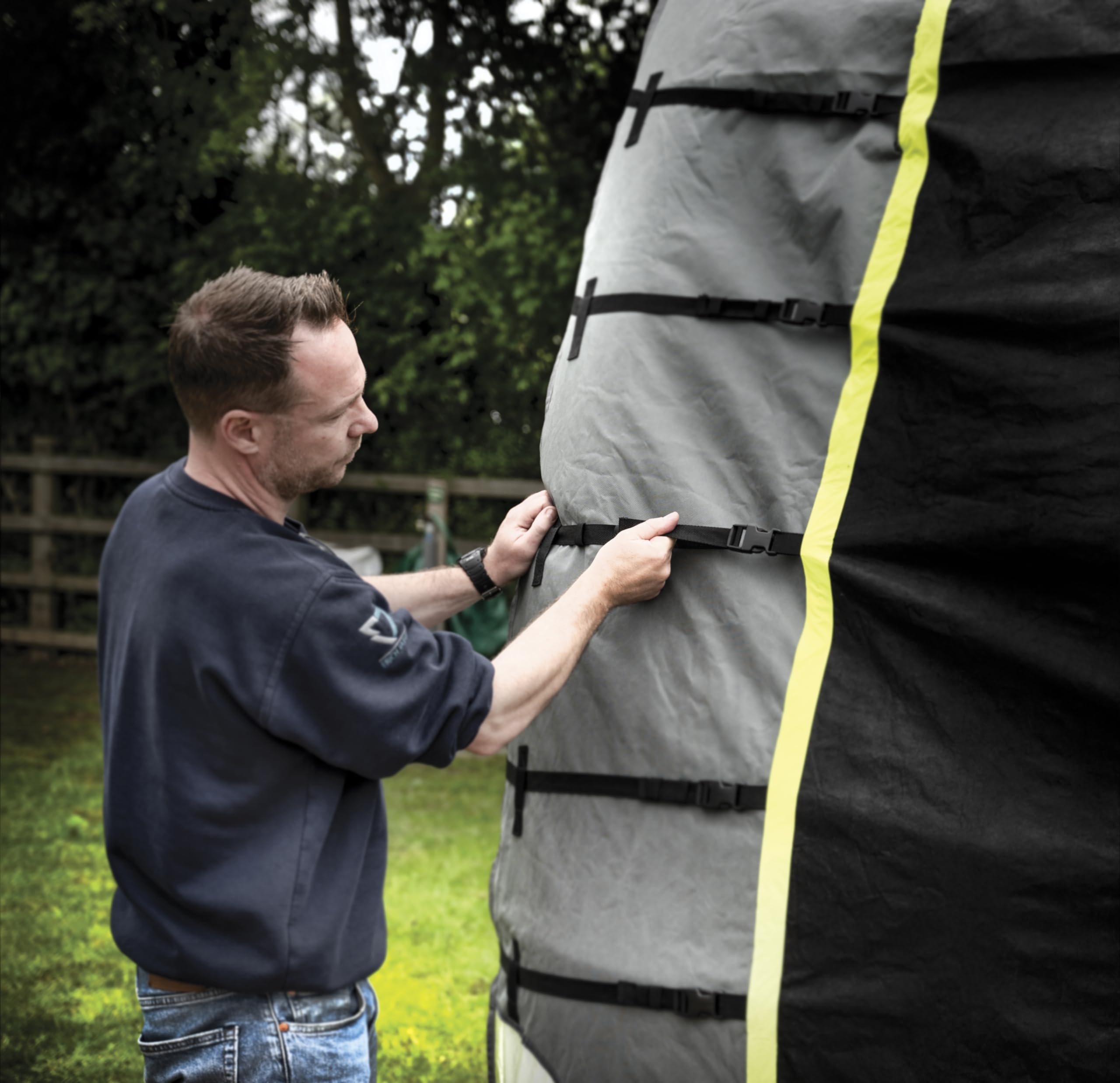 Maypole Uniwersalna przednia osłona holownicza do przyczep kempingowych z markizą o szerokości 225-245 cm, wodoodporny materiał premium
