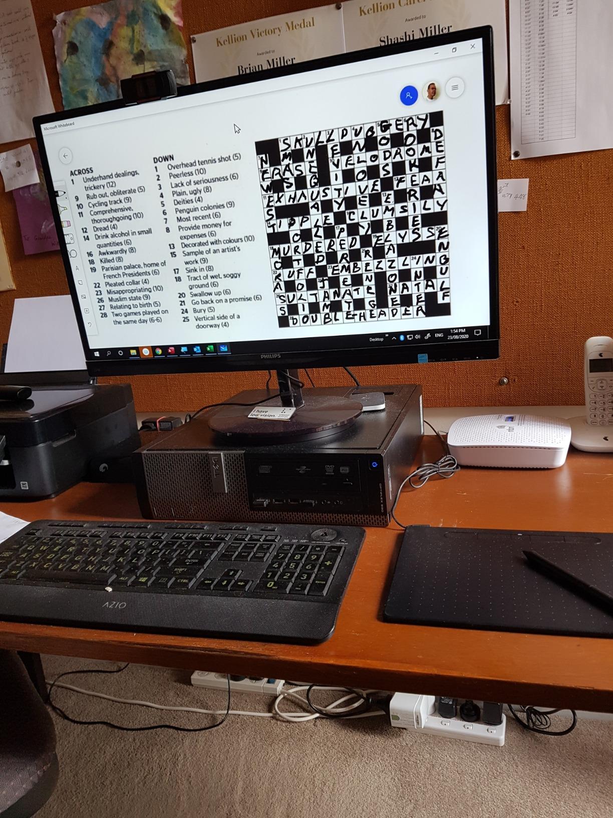 Wacom CTL-6100WL/K0-CX Intuos Wireless Graphic Tablet, with 3 Free ...