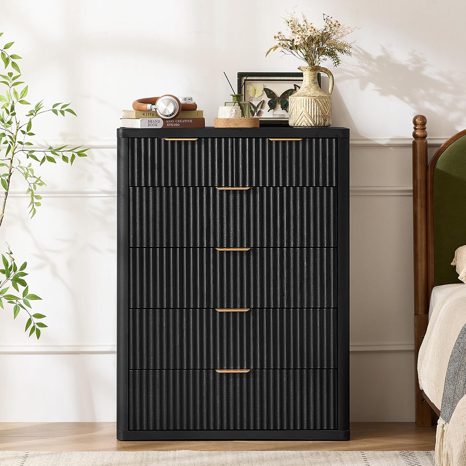 LEYAOYAO Fluted 6 Drawers Dresser for Bedroom, 42" Tall Modern Chest of Drawers with Metal Handle, Curved Profile Design,Black Wood Drawer Organizer for Bedroom, Living Room, Hallway, Entryway - Image 5