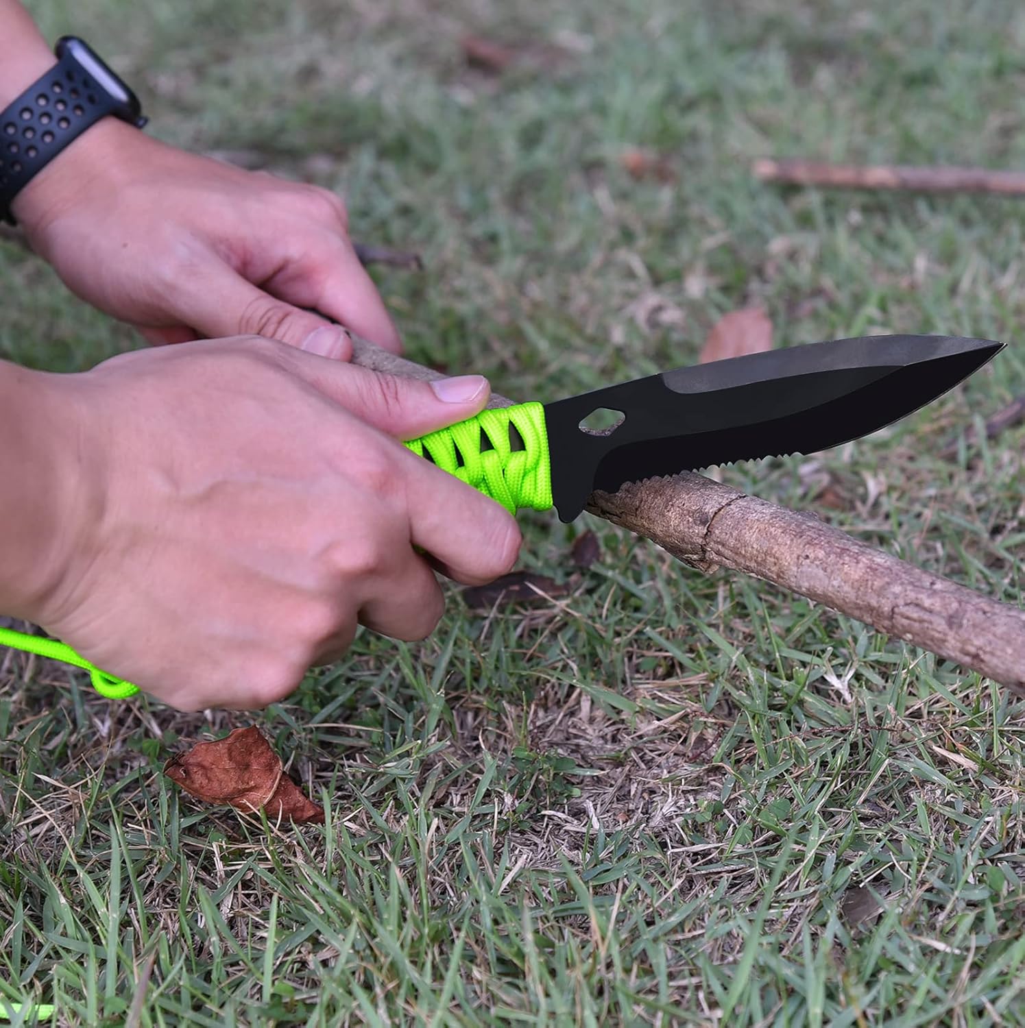 Extremus Hunting Knife with Serrated Edge, Fixed Blade Survival Knife with Cordura Sheath, 750 lb. Rated Paracord Handles, Includes Magnesium Fire Starter/Whistle, 5-Inch : Sports & Outdoors