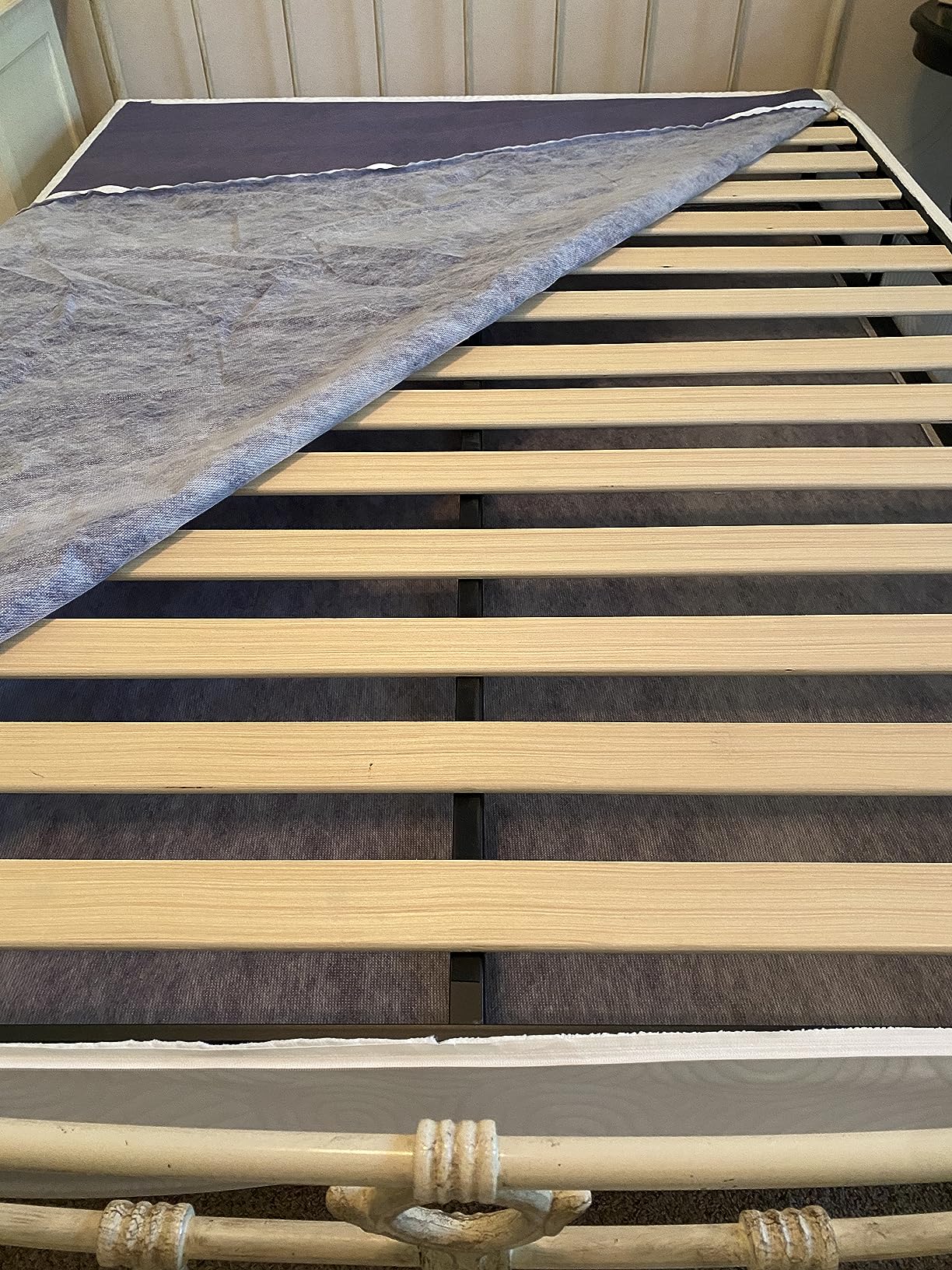 25/mo Finance ZINUS Metal Box Spring with Wood Slats, 9 Inch