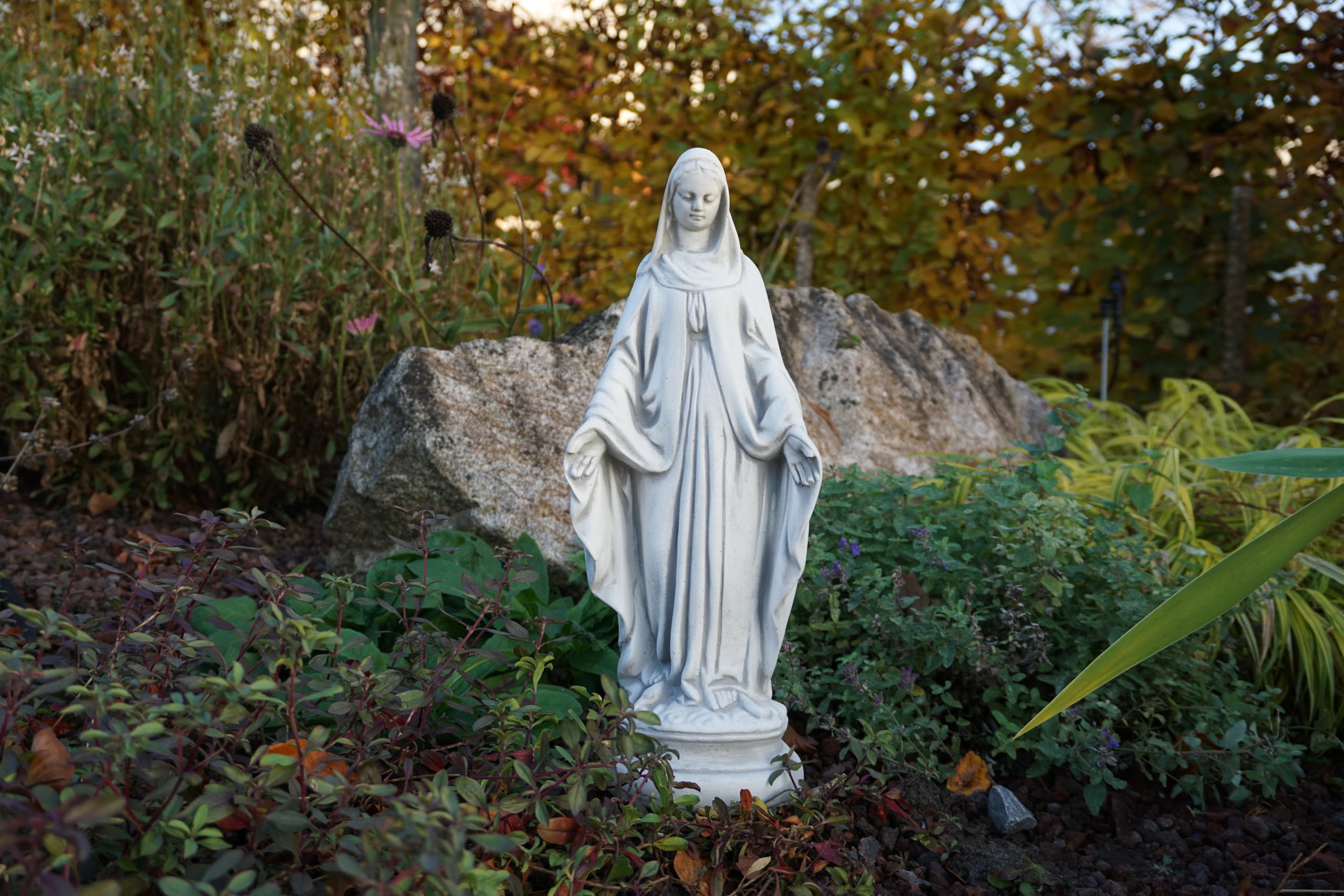 gartendekoparadies.de Madonna do ogrodu, kamienna figurka, wys. 43 cm, 5 kg, szara, odporna na mróz z odlewu kamiennego, do użytku na zewnątrz