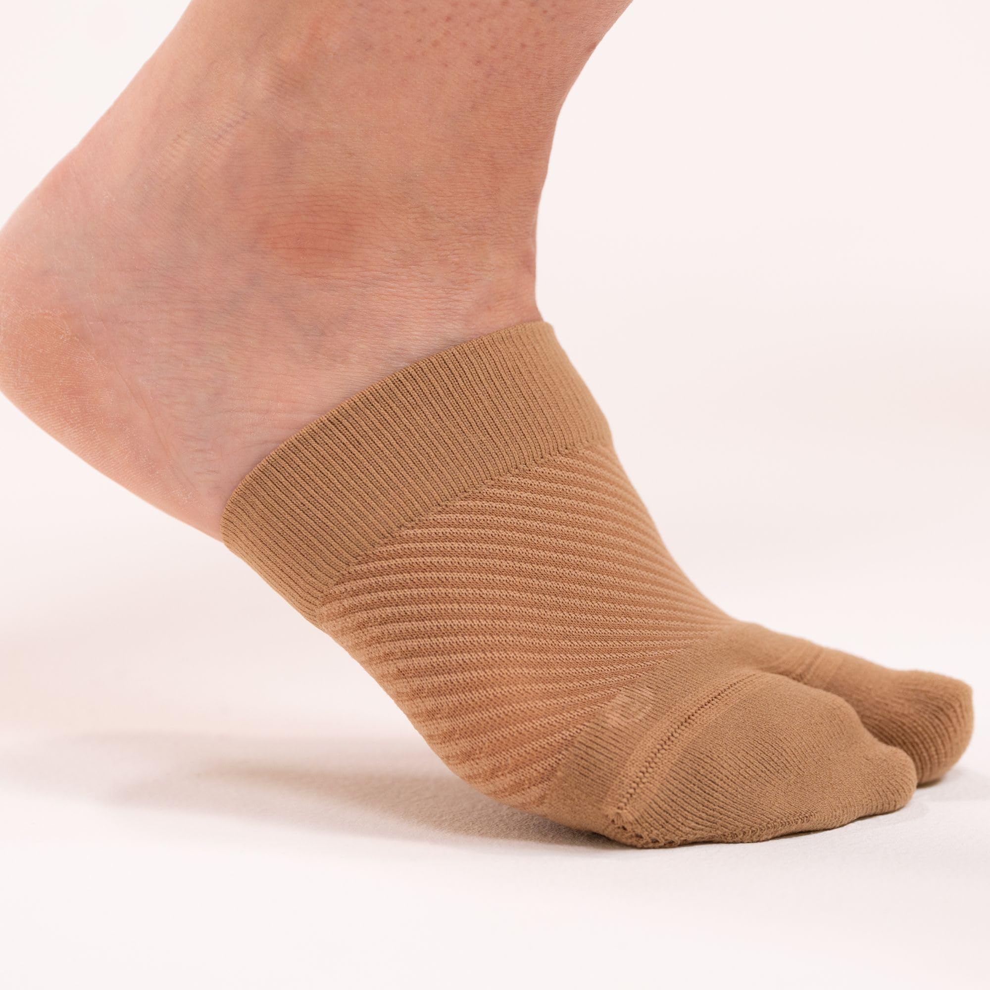 OrthoSleeve TT3 - Soporte para dedos de césped diseñado específicamente para tratar y prevenir la limitis hallux (dedo del pie) y aliviar el dolor de fracturas del dedo gordo (S/M, pie derecho).