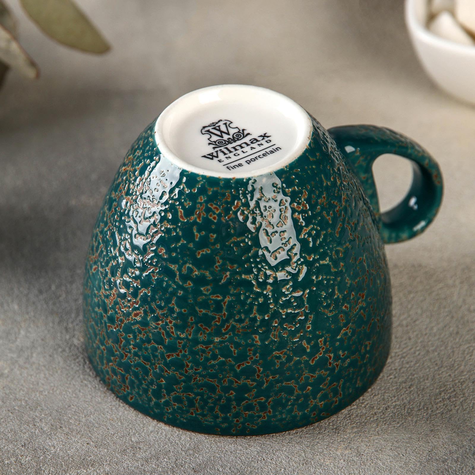 Wilmax - porcelanowy kubek do kawy - pistacjowy i zielony kubek do kawy 300 ml ze spodkiem 15 cm - filiżanka do herbaty, kawy, cappuccino - porcelanowe filiżanki