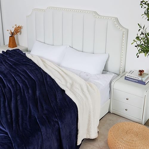 RYB HOME Manta de forro polar sherpa, tamaño King, súper suave, esponjosa, reversible, color azul, para viajes, campamento, siestas, 90 pulgadas de