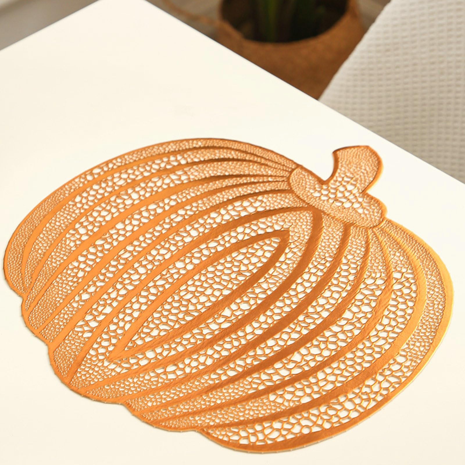 Platzsets Kürbis 10er Set, Platzdeckchen Set Abwaschbar PVC Hitzebeständig rutschfest Hohl Kürbis Muster Tischsets für Küche, Orange, 36x36CM