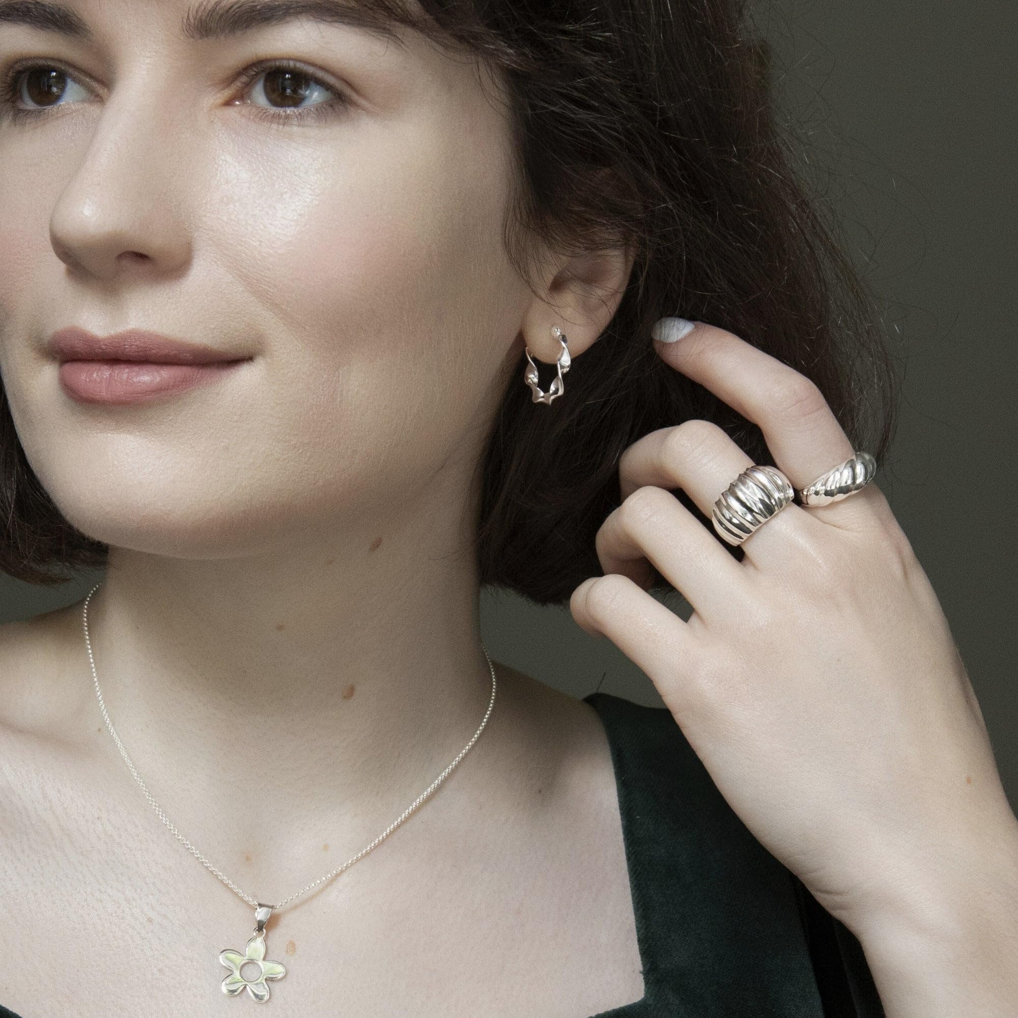 Silverly Sterlingsilberner, Klobiger Croissant-kuppelring | 925 Silber Klassische Ringe für Damen | Elegantes Rippenband-design | Elegante, Strukturierte Statement-ringe | Trendiger Damenschmuck