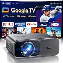 Proiettore 4K【Google TV, Assistente Vocale, Dolby】con Netflix, Disney+ Ufficiale, Autofocus, Keystone Wimius Proiettore 4K Smart TV 1000 ANSI, WiFi Bluetooth Videoproiettore per Casa, Esterno Giardino