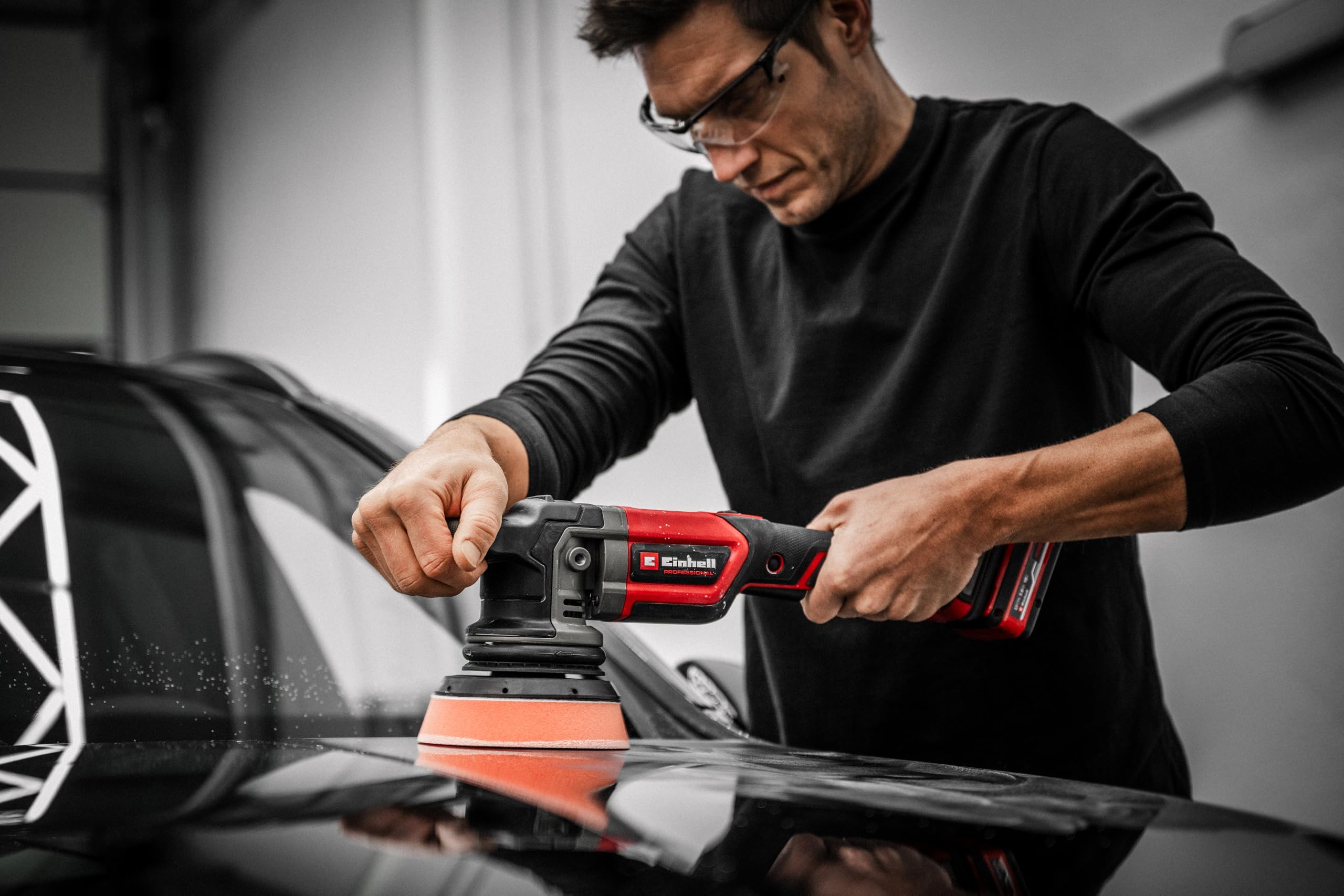 Einhell Professional Akku-Exzenterpolierer CP-EP 18/125 Li BL - Solo Power X-Change (18 V, 125 mm Polierer, Brushless, 500 - 3.800 U/min, inkl. 3x Polierpad, ohne Akku)