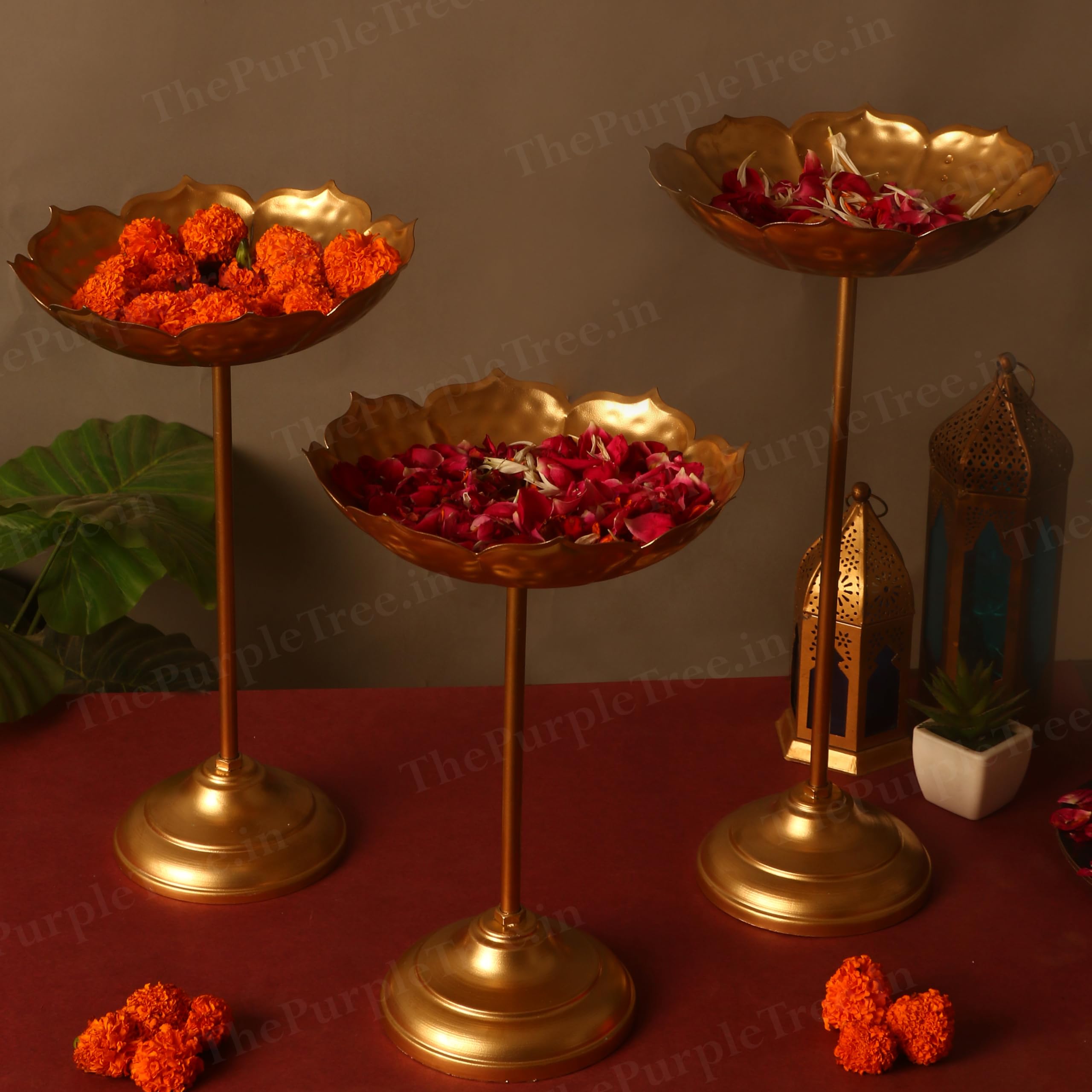 The Purple Tree Schöne handgefertigte Lotus Urli Schale mit Ständer Diwali (3 Stück, 30 cm) Dekoschale mit Ständer, schwimmende Blumen und
