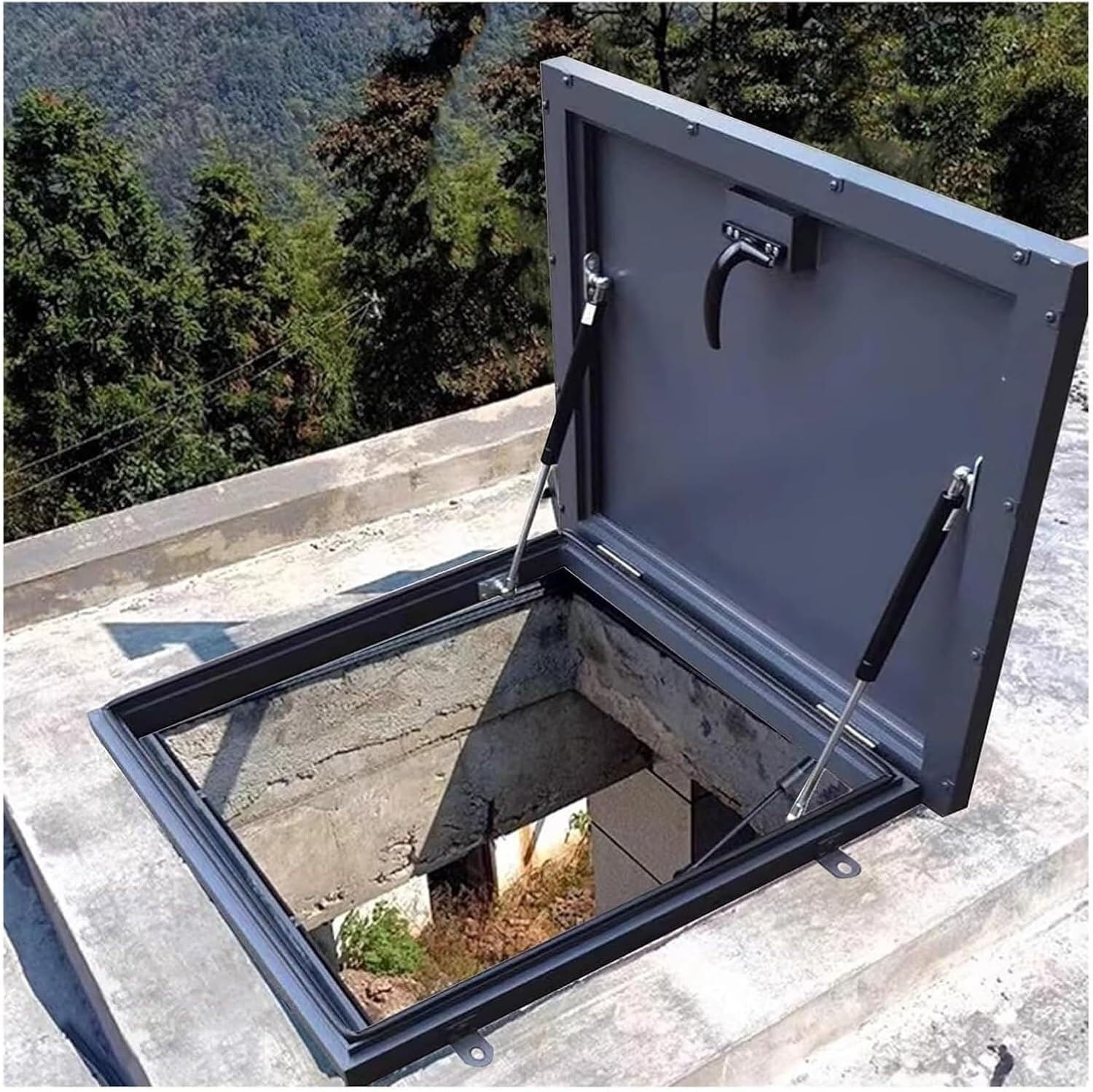 VUIKLCty Metal Attic Skylight Cover, Roof Hatch Cover, 90 ° Rotating Handle Lock, Manhole/cellar Exit Cover(95 * 95cm)