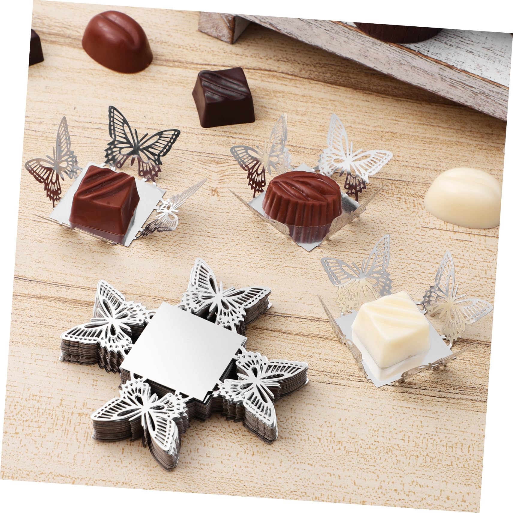 Cabilock 3 Ensembles Caissettes À Cupcakes Papier Argenté Lot De Doublures Pour Truffes Bonbons Accessoires Pour Anniversaires Mariages 50 Pièces * 3