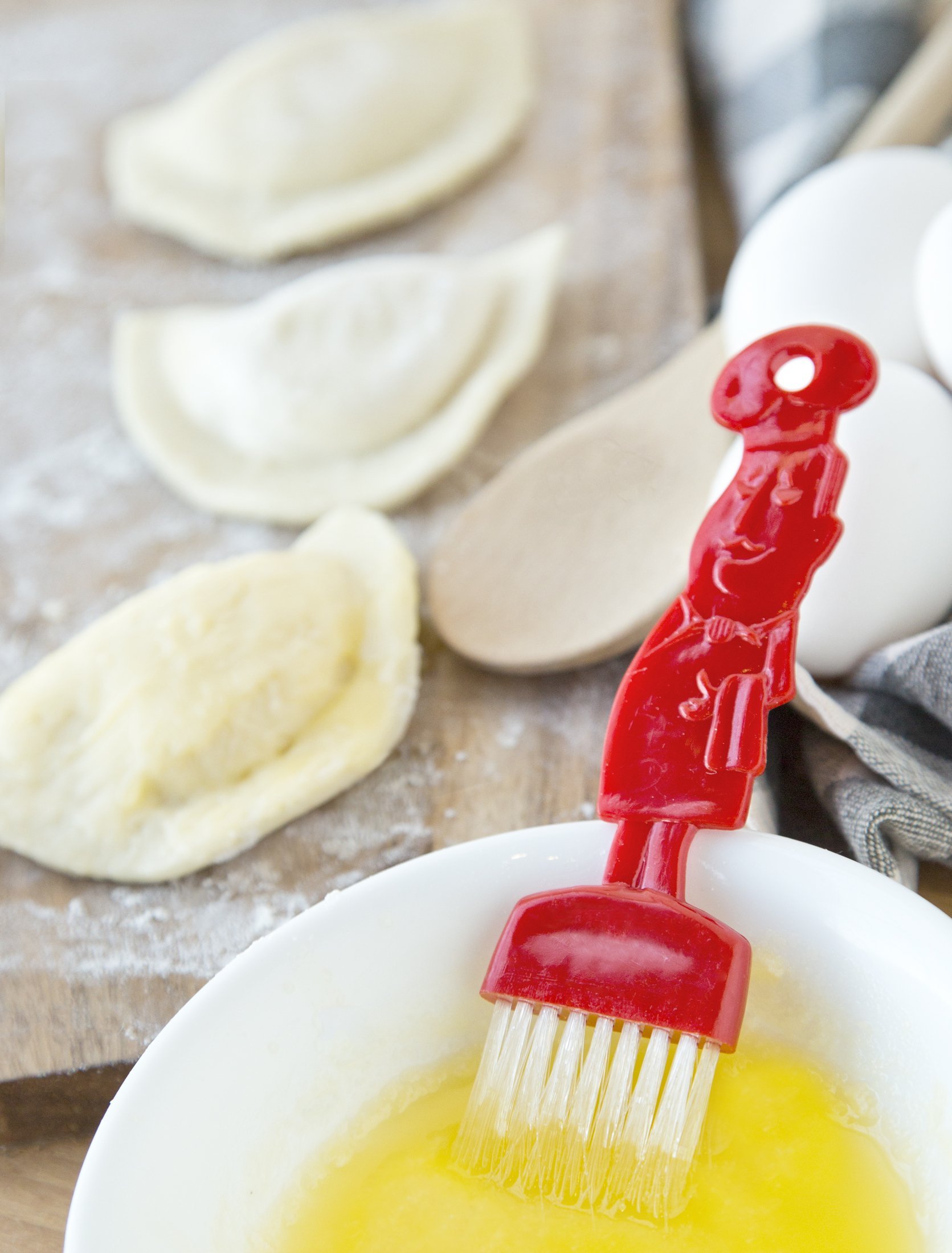 Fox Run Chef's Pastry Brush, 0.25 x 1.25 x 5.75 inches, Red