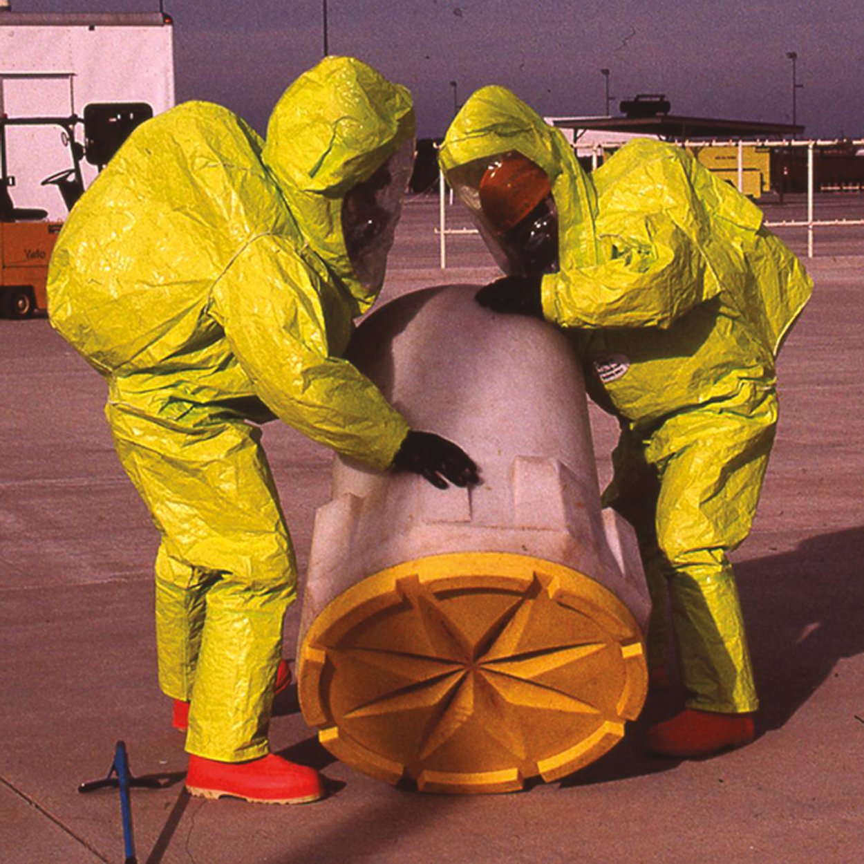 Hazardous Materials Managing the Incident + Hazardous Materials