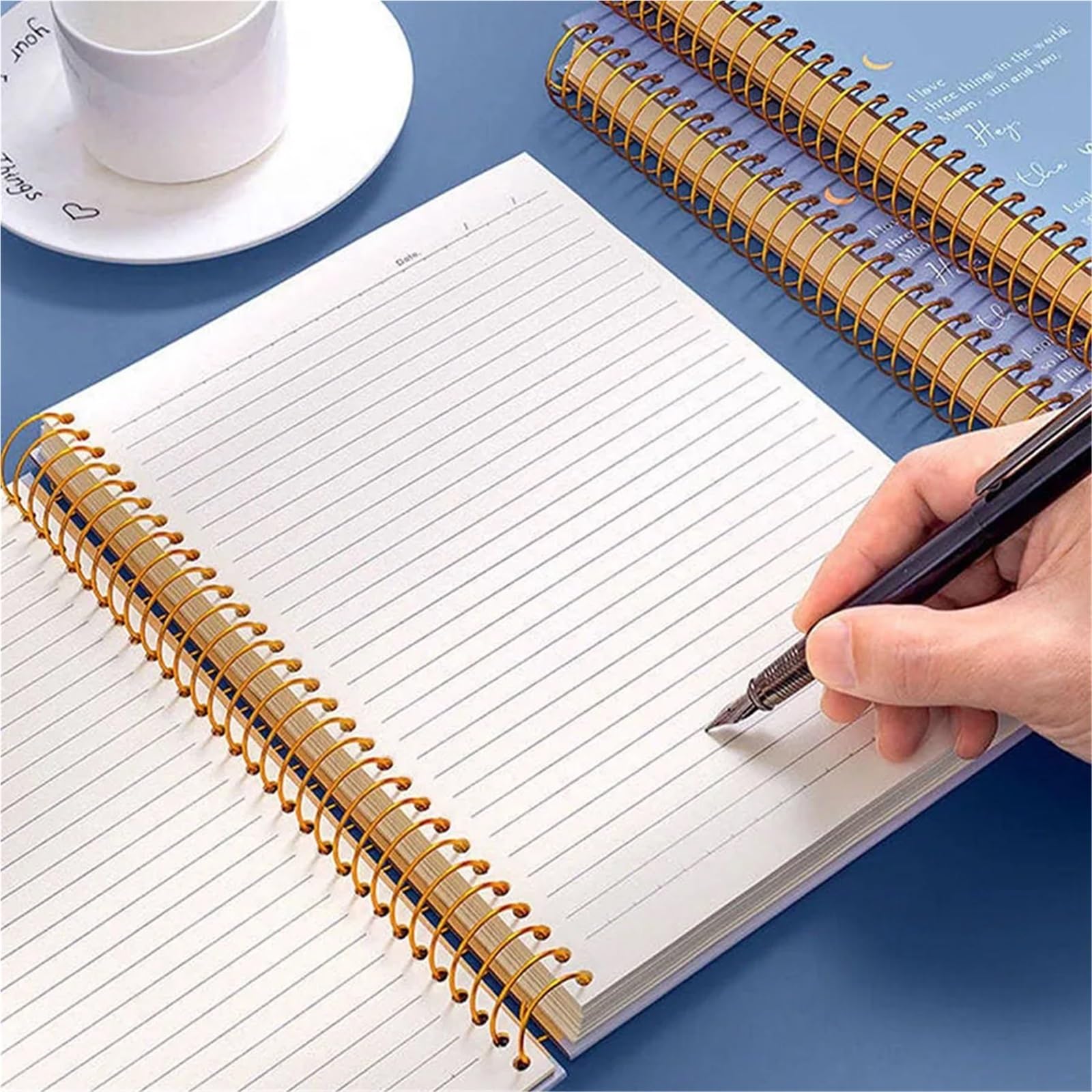 cuaderno espiral de líneas anchas Cuaderno B5 de tapa dura con espiral y 300 páginas interiores, 150 hojas cuadriculadas en blanco for estudiantes.(Grid inner page)
