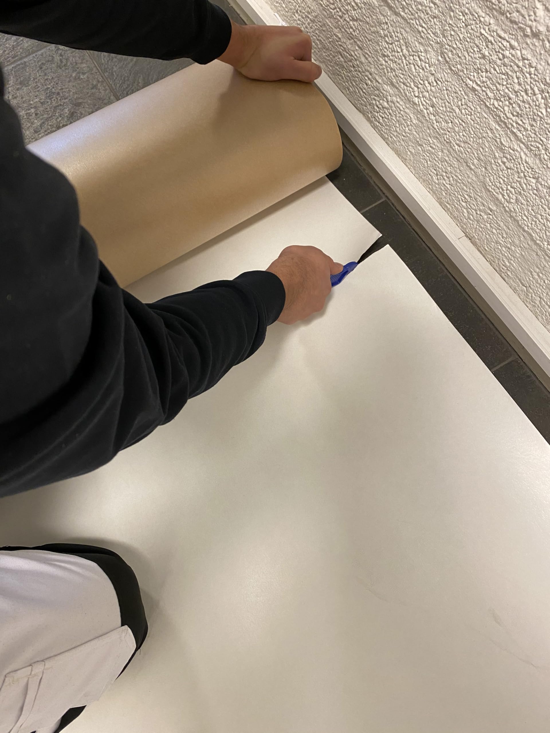 Alfombra de yeso de cartón resistente blanco/marrón, 50 m², protección para suelos laminados, para todas las superficies, durante la construcción y renovación, 220 g/m², 1,30 m de ancho
