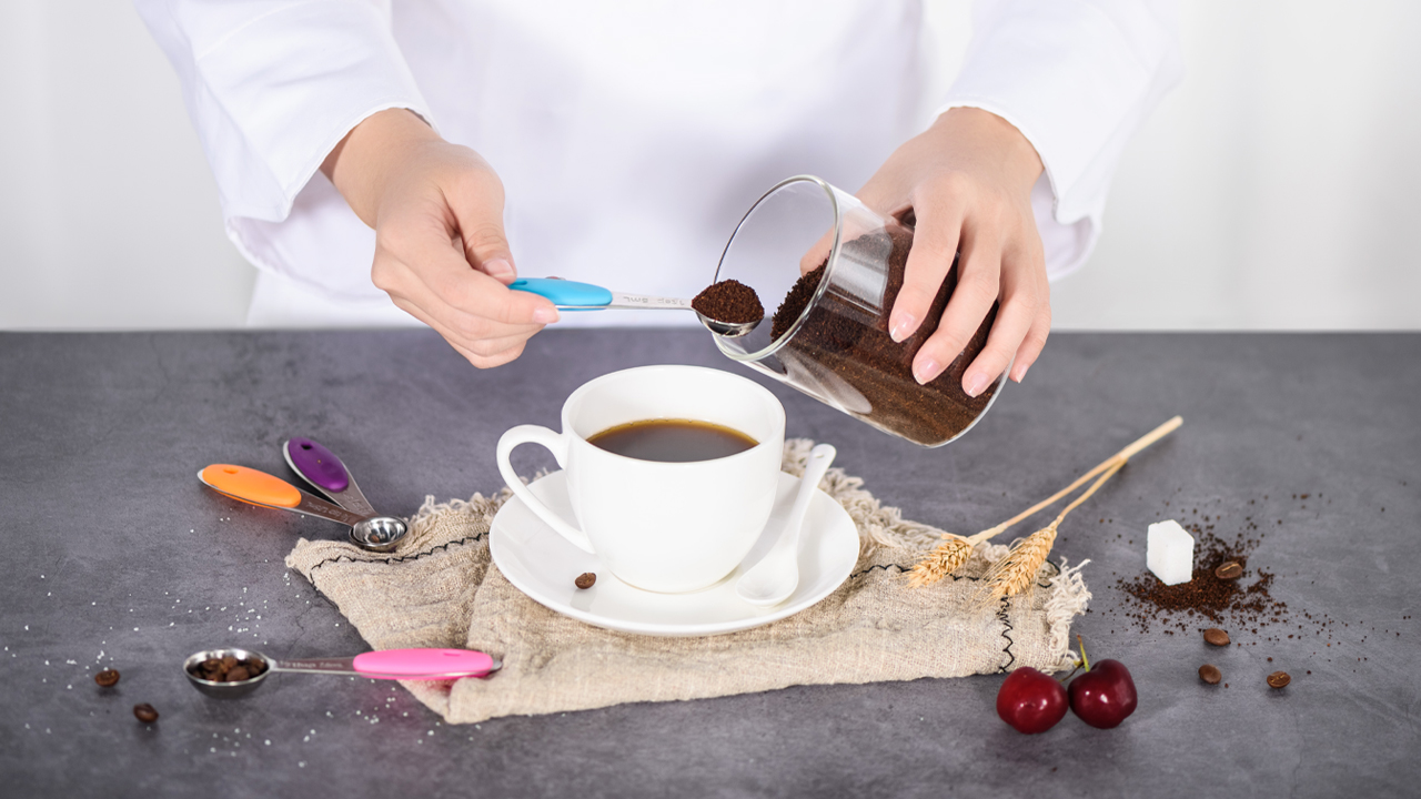 Lot De 10 Tasses Et Cuillères à Mesurer U-Taste Acier Inox 18/8 - Poignées Colorées Anti-Dérapantes