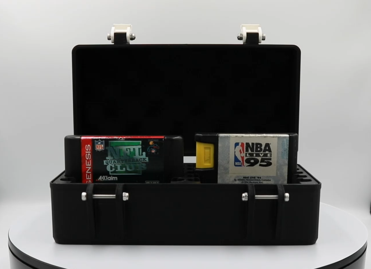 Carrying Case for Sega Genesis Games - Rugged & Protective - Holds 10 Cartridges - Sega Genesis - Very Good - Used Accessory - Image 3