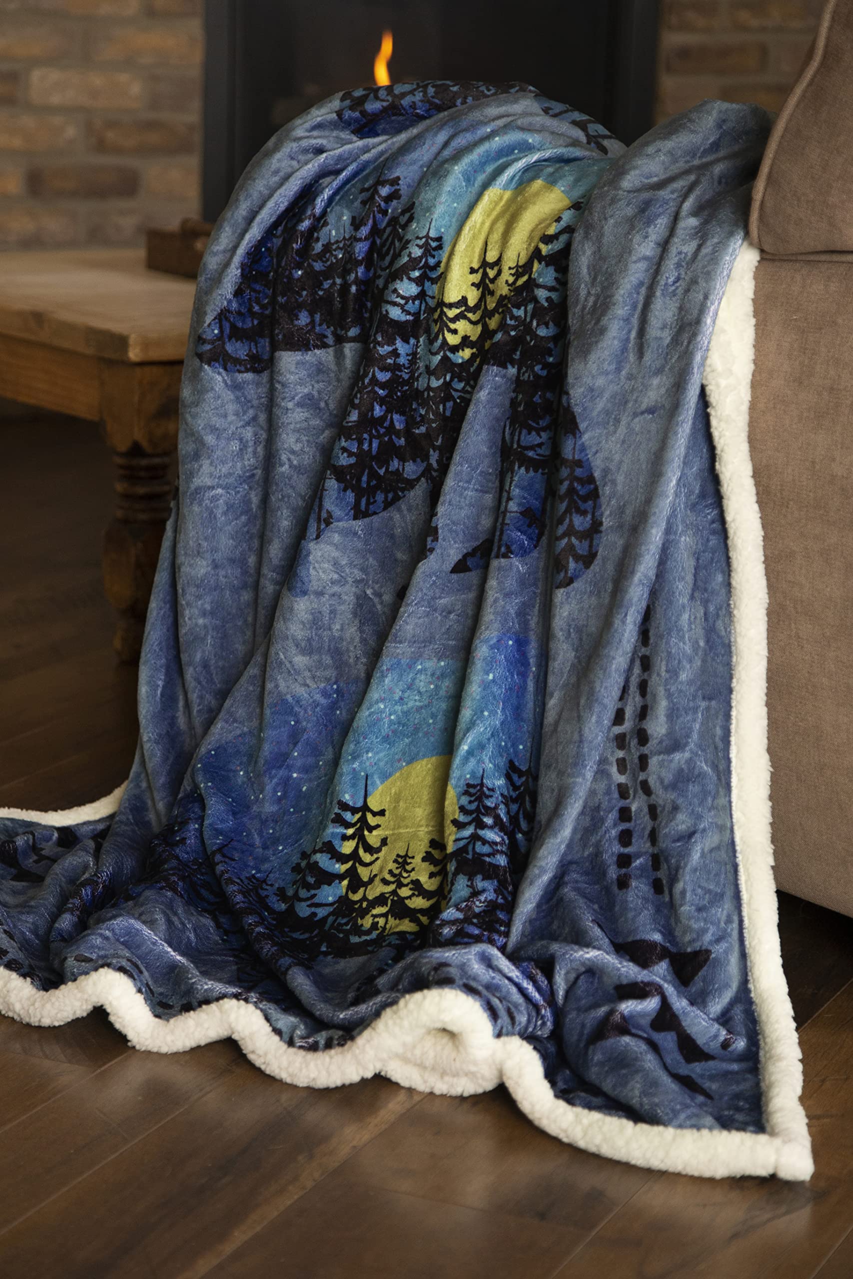 Carstens Three Bears Rustic Plush Sherpa Throw Blanket Blue