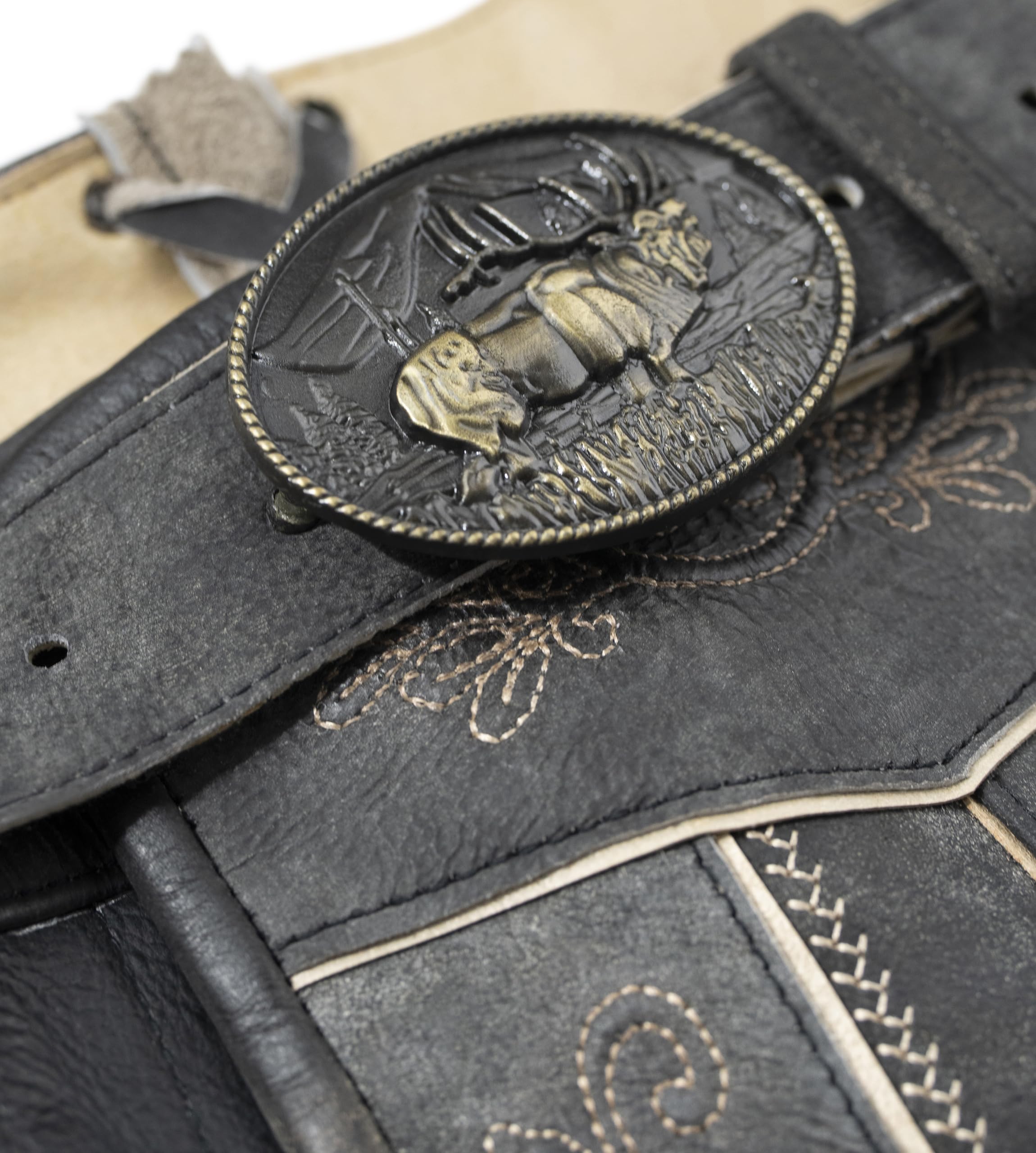 Schöneberger Trachten Couture Herren Lederhose kurz mit Trachtengürtel, Trachtenlederhose für Oktoberfest, Original Nubuk-Leder, Wolfsklamm