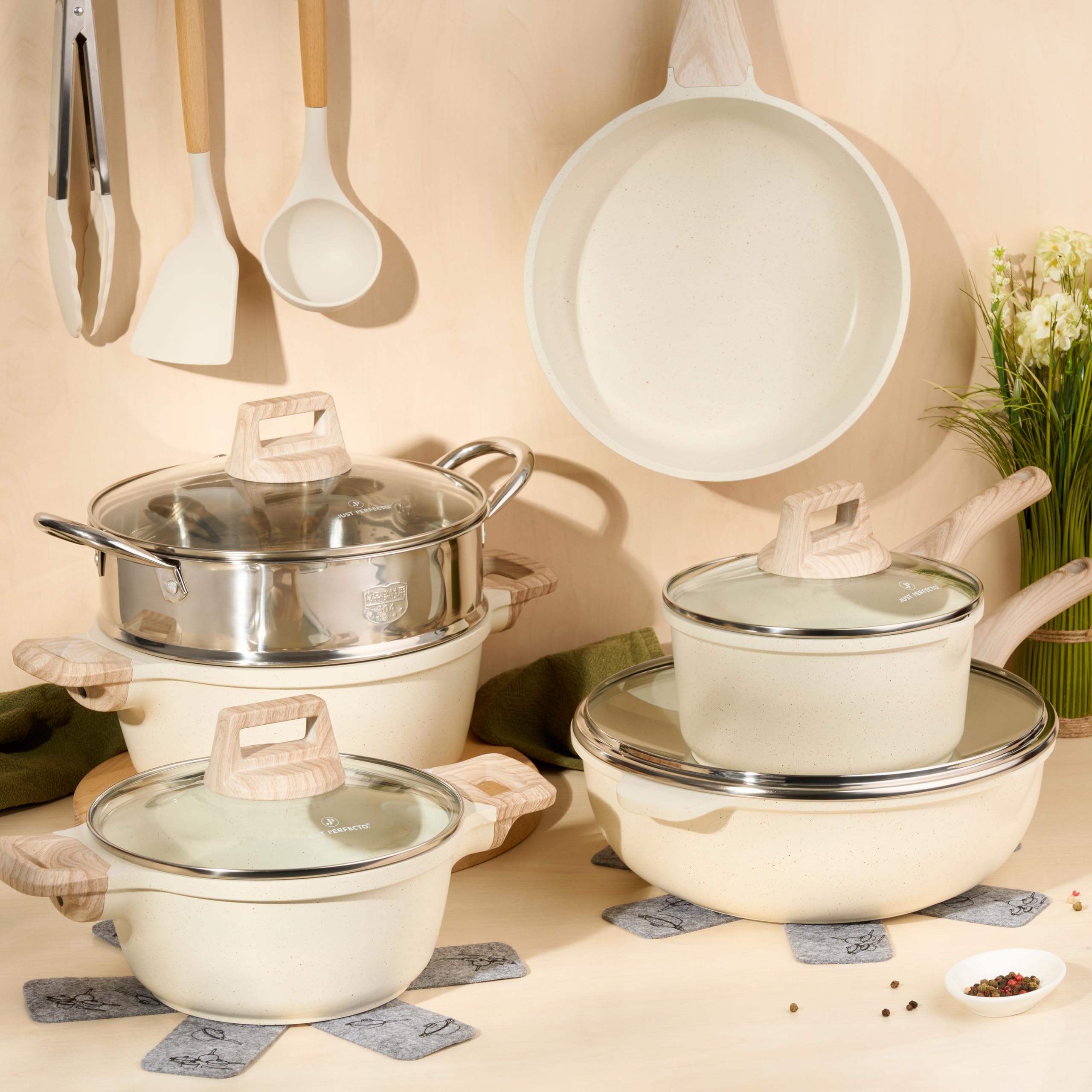 Just Perfecto Batterie de Cuisine 13 Pièces Induction JL-779, Beige | revêtement antiadhésif, sans PFOA ni PTFE, couvercles inclus, compatible tous feux, poignées isolées