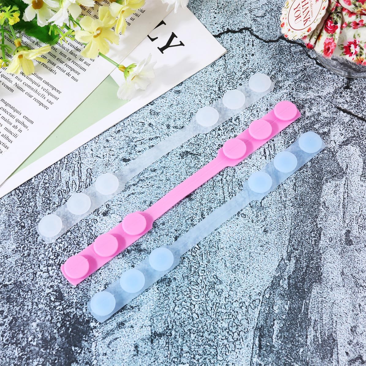 Silicone Mask Ear Hooks Reusable Strap Extender Adjustable Mask Extension Buckle 8pcs Comfortable to Wear Reduces Ear White for Women and Men