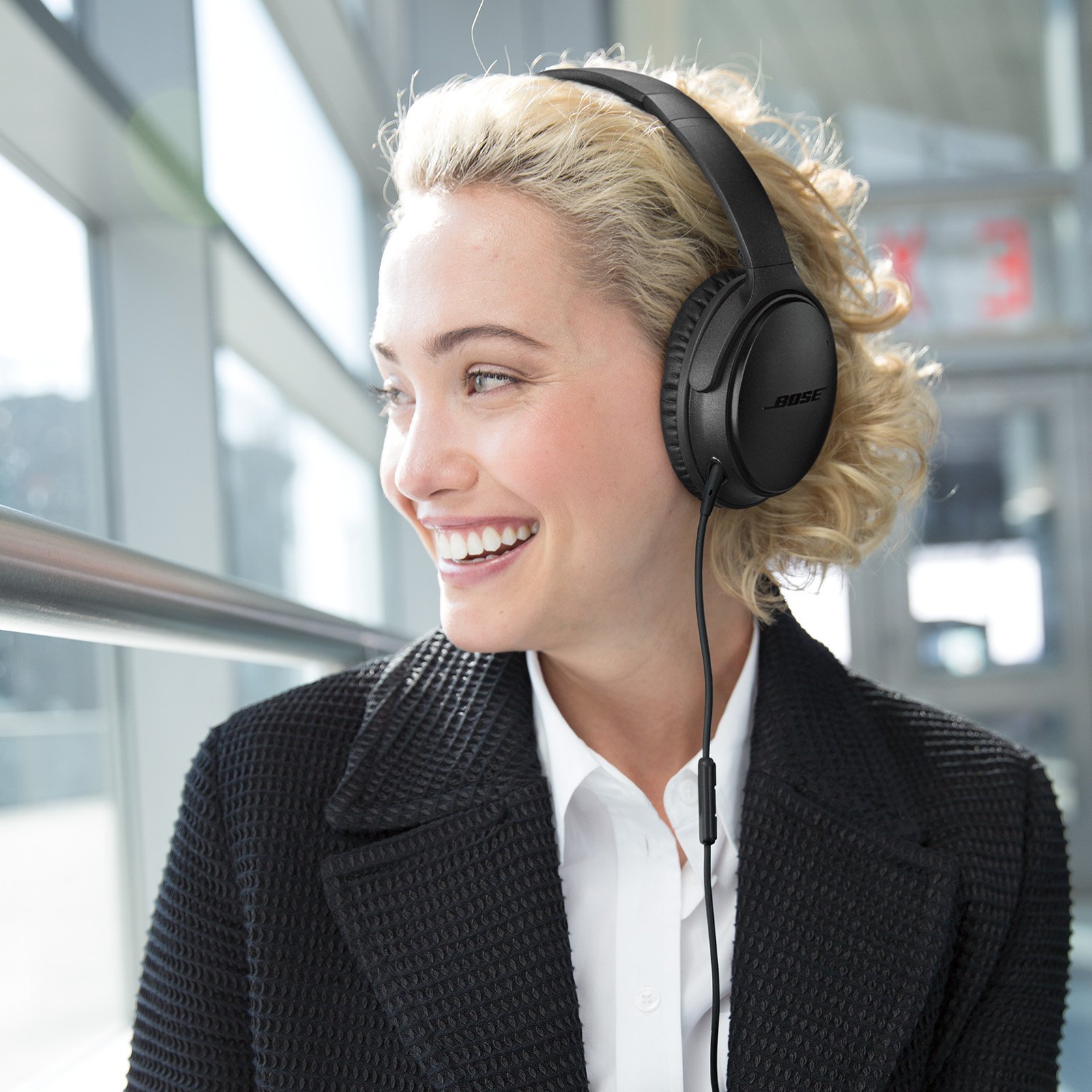 Amazon.com: Bose QuietComfort 25 Acoustic Noise Cancelling