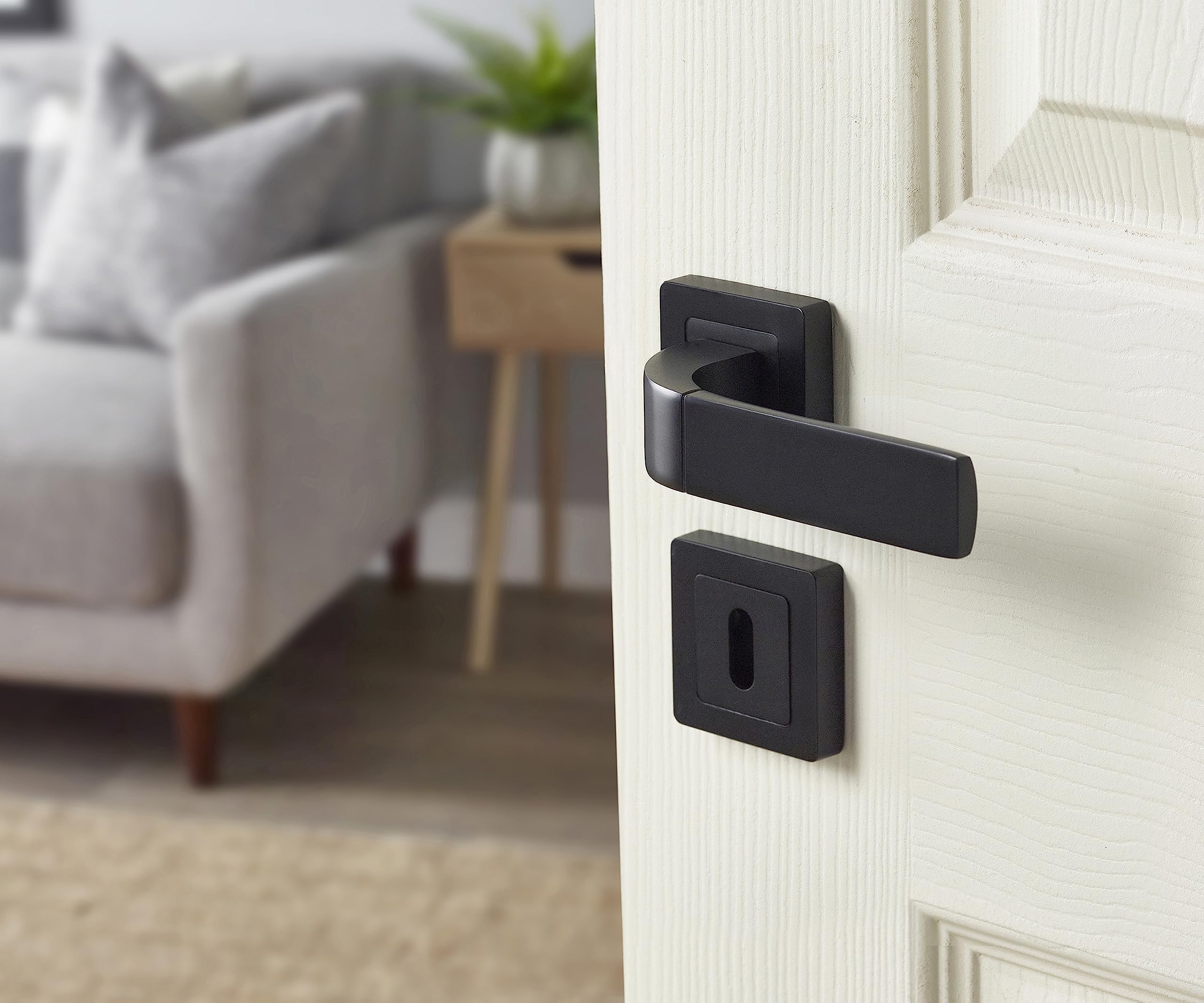 Yale Bologna Series 35-ZR-8x8-A003-KT-56-11 Indoor Door Handle Matte Black with Parts, Key Type - Image 2