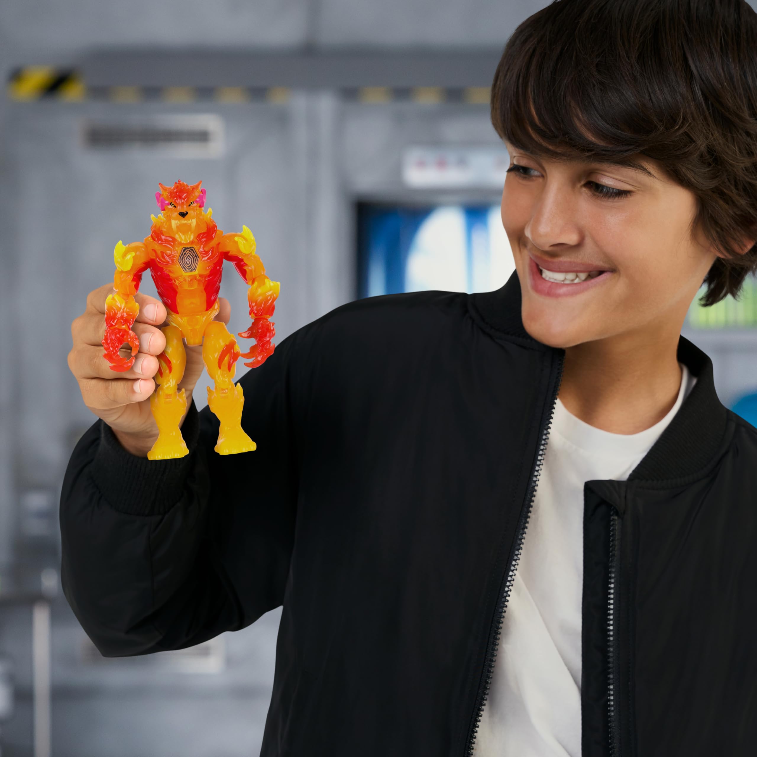 MrBeast Lab Hyper Fusion Mutators, Réalise Une expérience, Ajoute du Liquide, Appuie sur Le Lecteur d'empreinte, Découvre la Fire Panther, + de 20 Points d'articulation, 3 à Collectionner