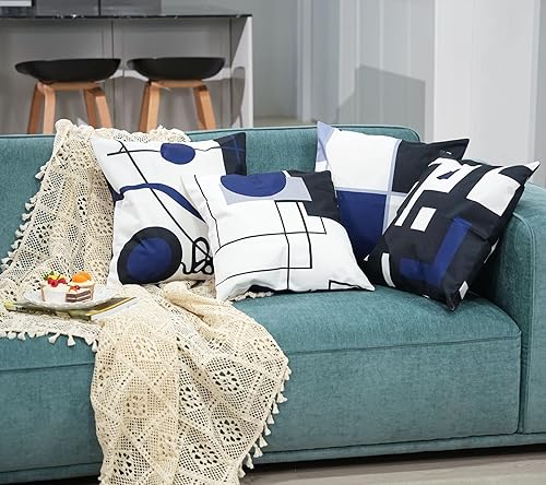 Miniatura 4 de Juego de 4 fundas de almohada decorativas geométricas negras y rojas de 20 x 20 pulgadas, diseño geométrico moderno de rayas grises y rojas con