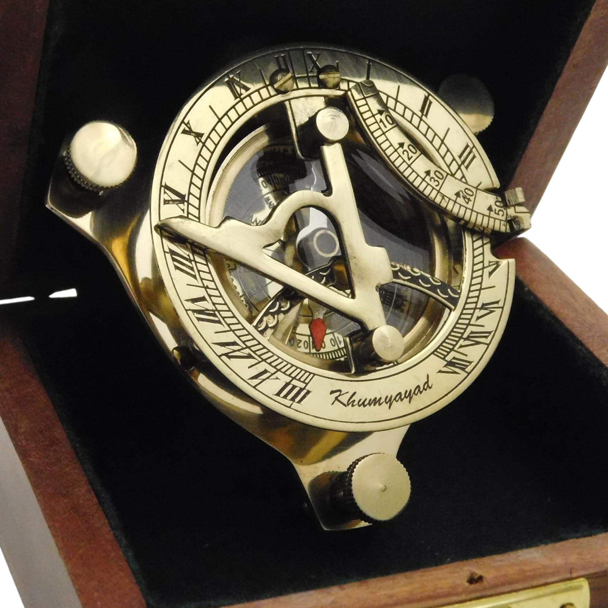Boussole en laiton. Élégante boussole nautique traditionnelle de cadran solaire de 7,6 cm en laiton antique avec boîte en bois exquise.