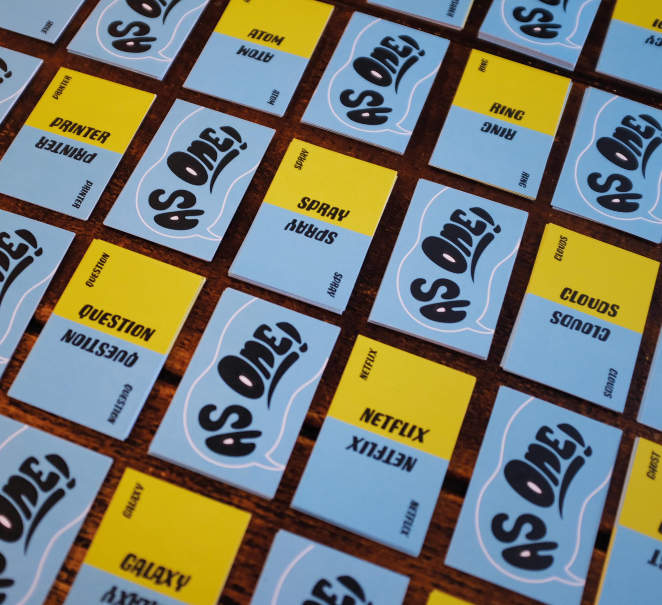 As One! – Gioco Di Società Party Game – Urla E Abbina Parole – Per Famiglie E Amici