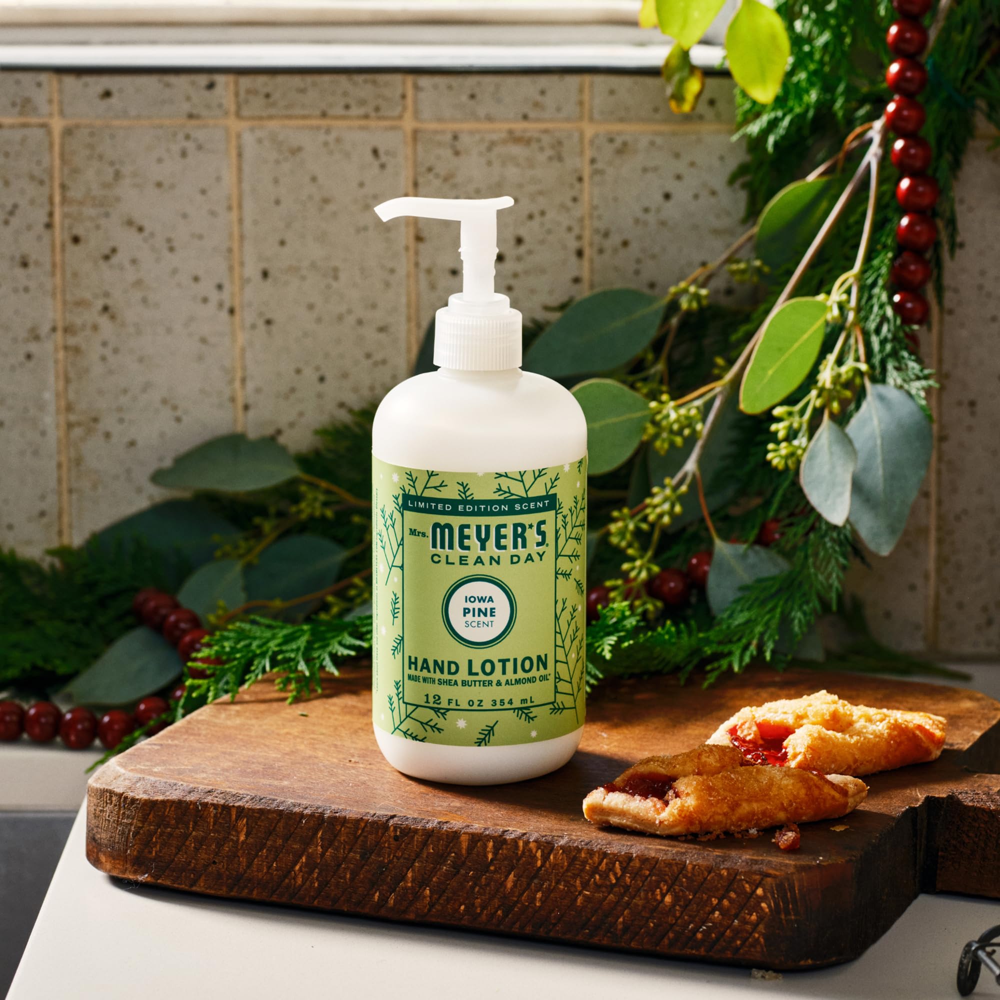 Amazon.com : MRS. MEYER'S CLEAN DAY Hand Lotion, Iowa Pine Scent