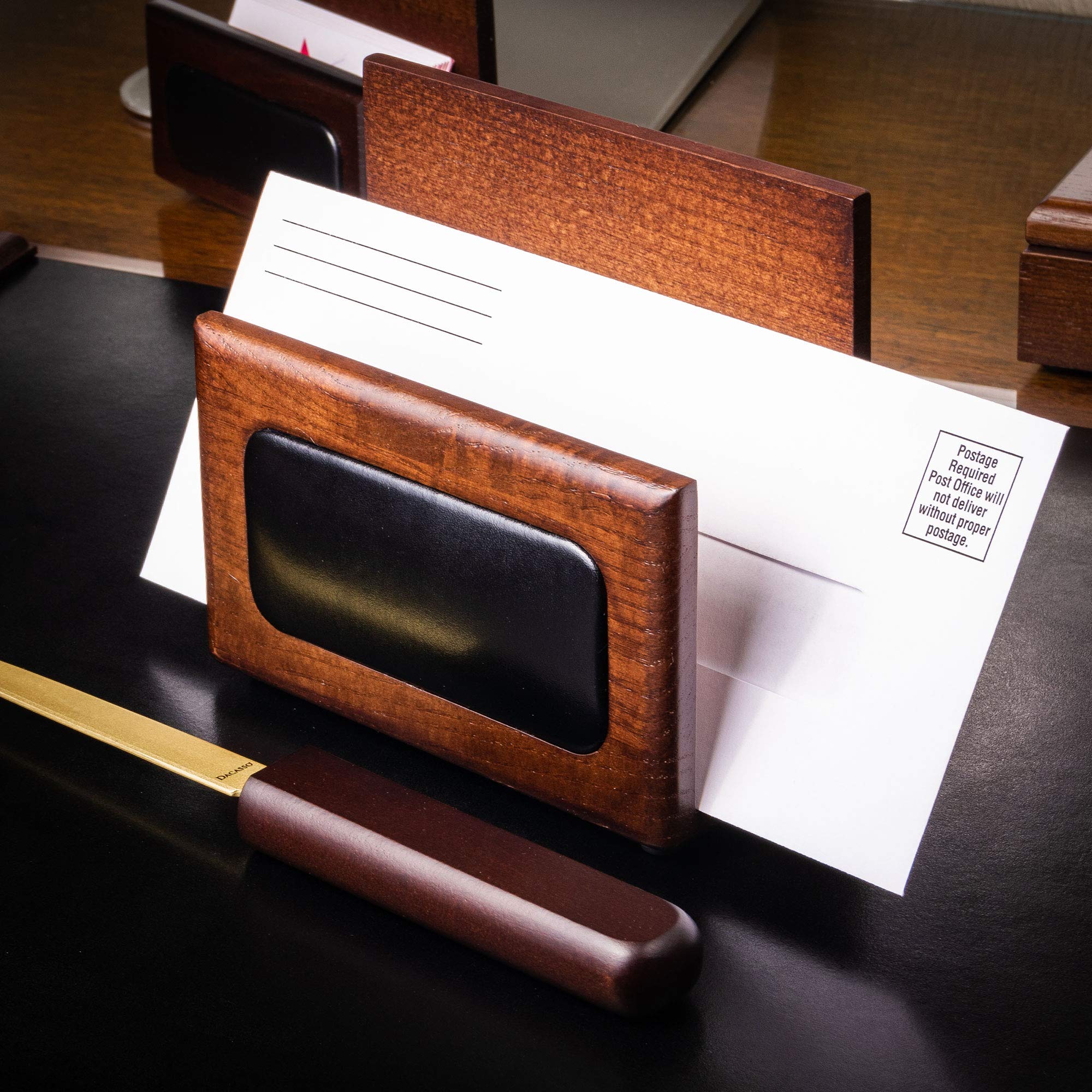 Dacasso Walnut and Leather Letter Holder Tarjetero de Piel, Madera, Nogal y Cuero Negro, 13.97 x 7.2897999999999898 x 12.7 cm